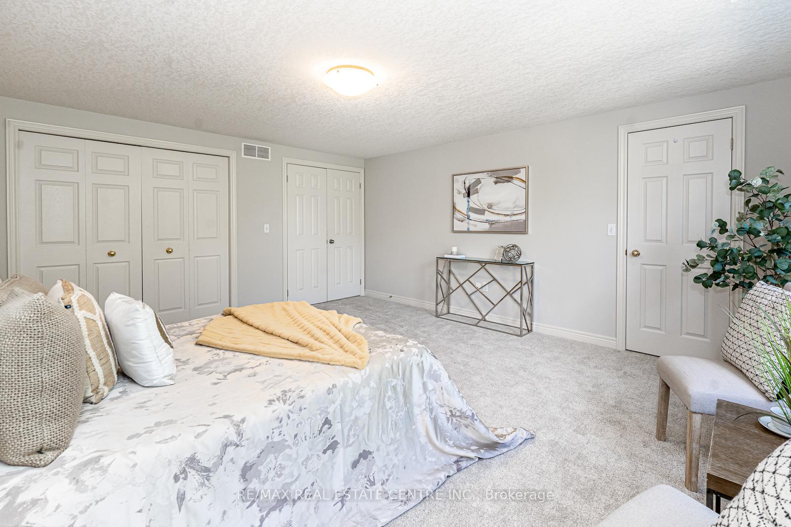 Photo 19 of 499 Dansbury Drive, Waterloo, Lexington — HOMEH