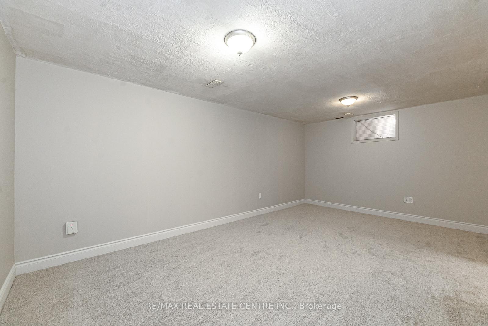 Photo 31 of 499 Dansbury Drive, Waterloo, Lexington — HOMEH