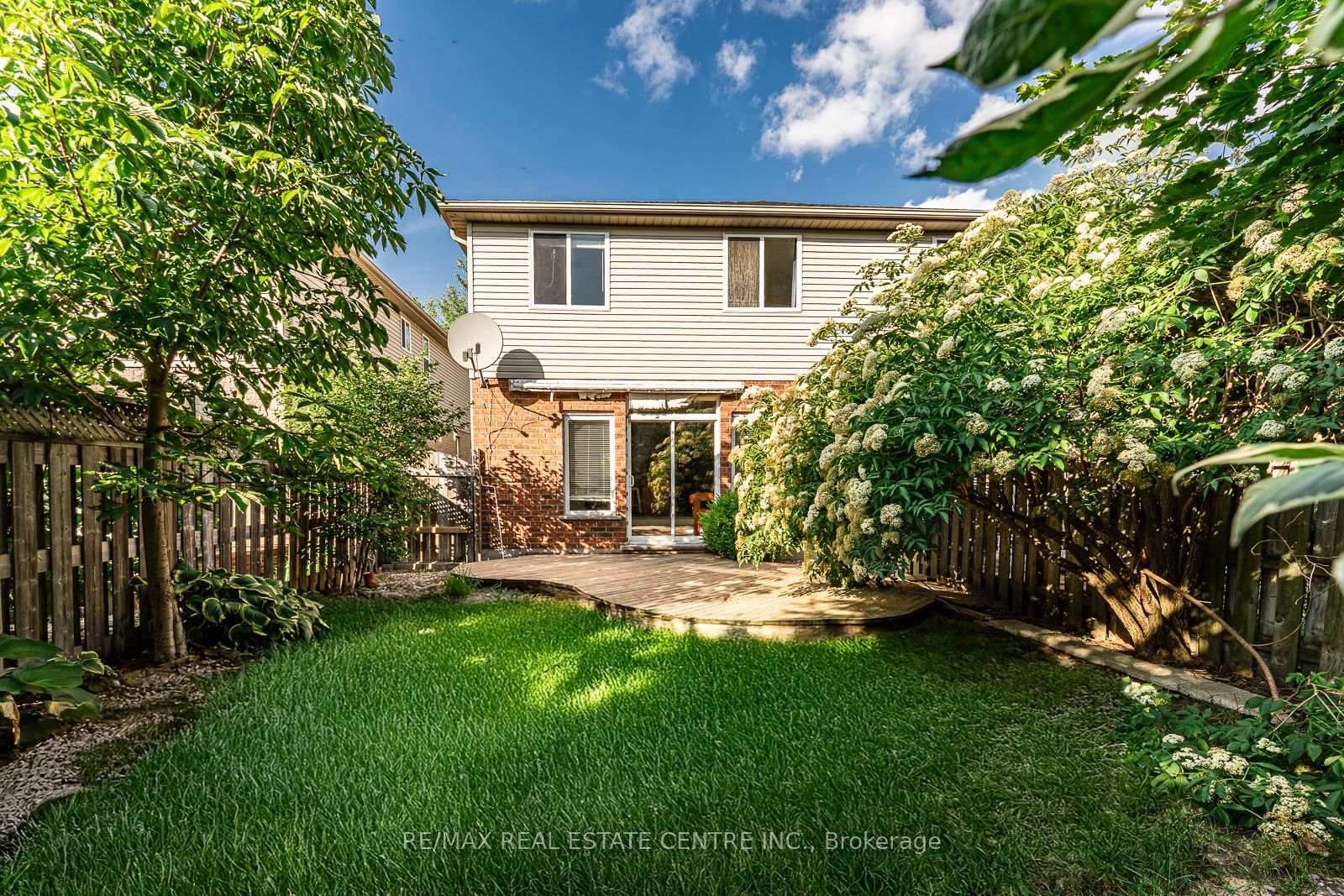 Photo 34 of 499 Dansbury Drive, Waterloo, Lexington — HOMEH