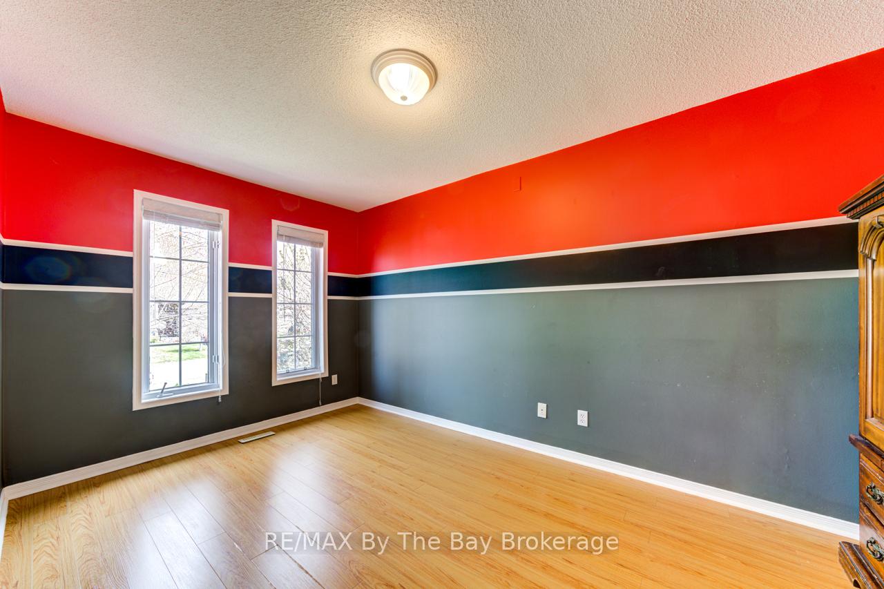 Photo 12 of 12 Acorn Crescent, Wasaga Beach — HOMEH