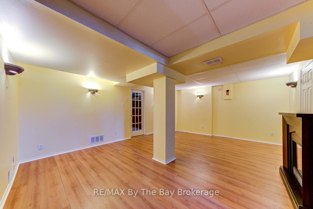 Photo 29 of 12 Acorn Crescent, Wasaga Beach — HOMEH