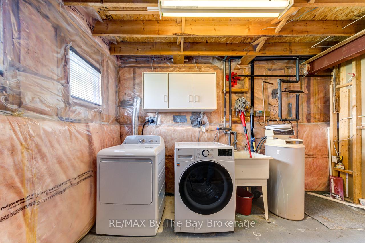 Photo 39 of 12 Acorn Crescent, Wasaga Beach — HOMEH