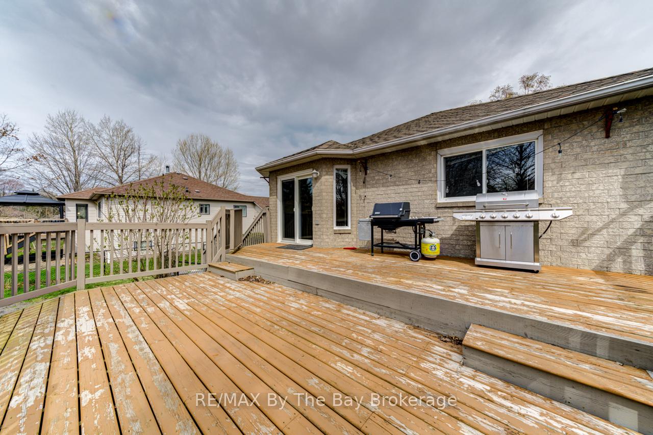 Photo 41 of 12 Acorn Crescent, Wasaga Beach — HOMEH
