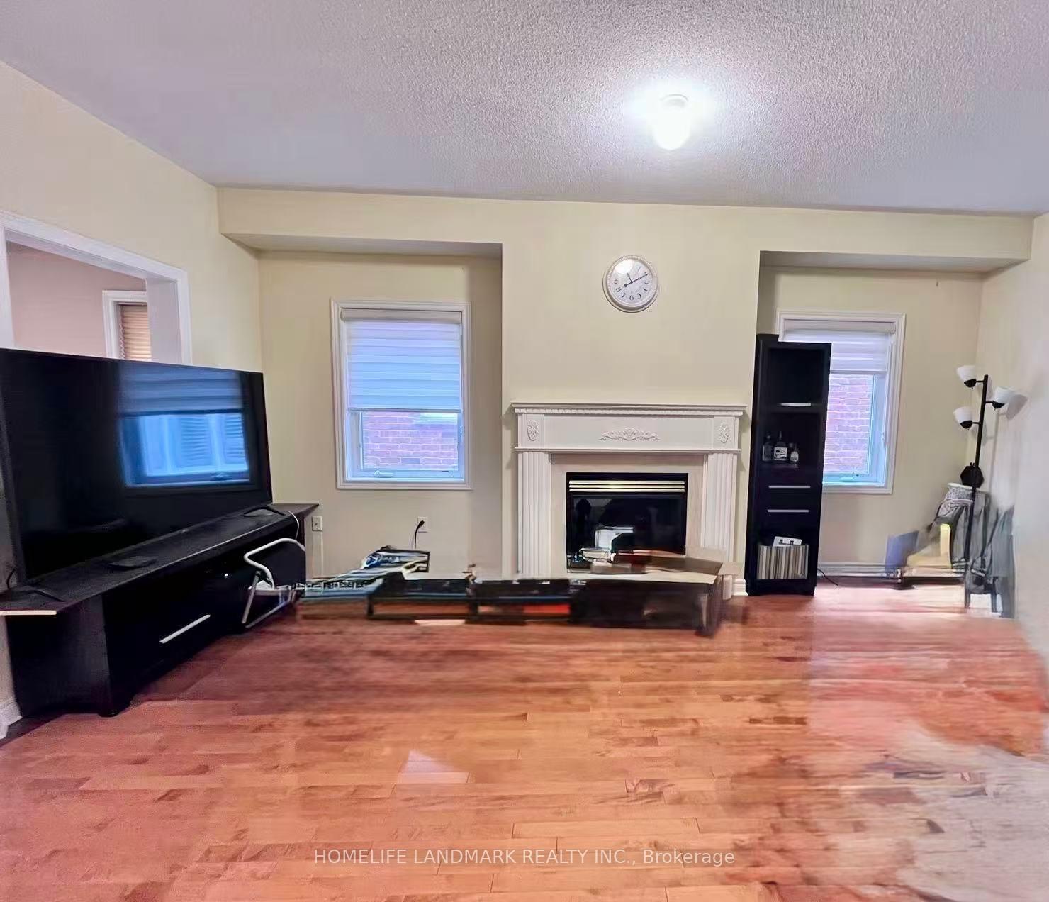 Photo 2 of 60 Spring Arbour Road, Vaughan, Patterson — HOMEH
