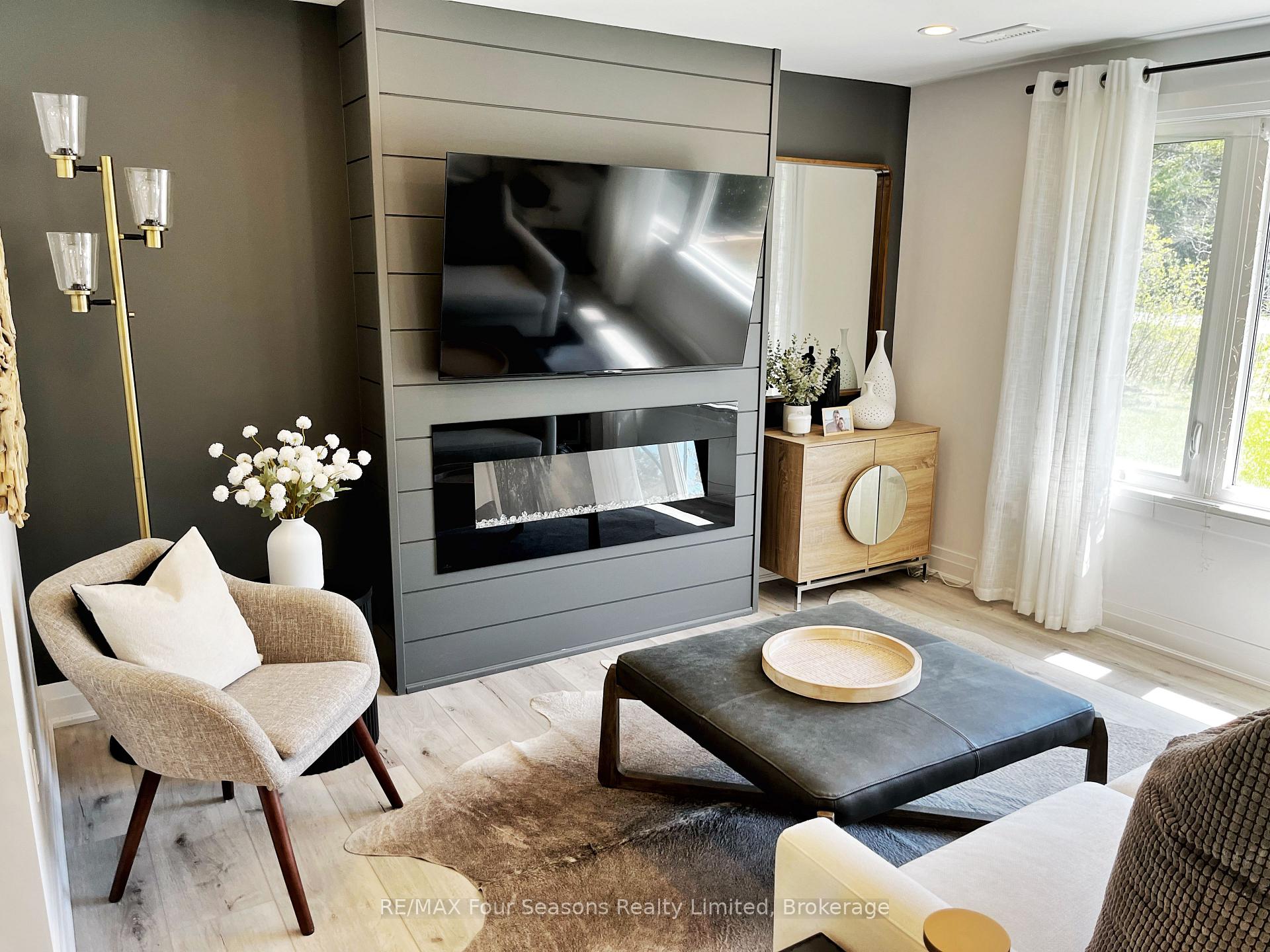 Photo 11 of 28 Betty Boulevard, Wasaga Beach — HOMEH