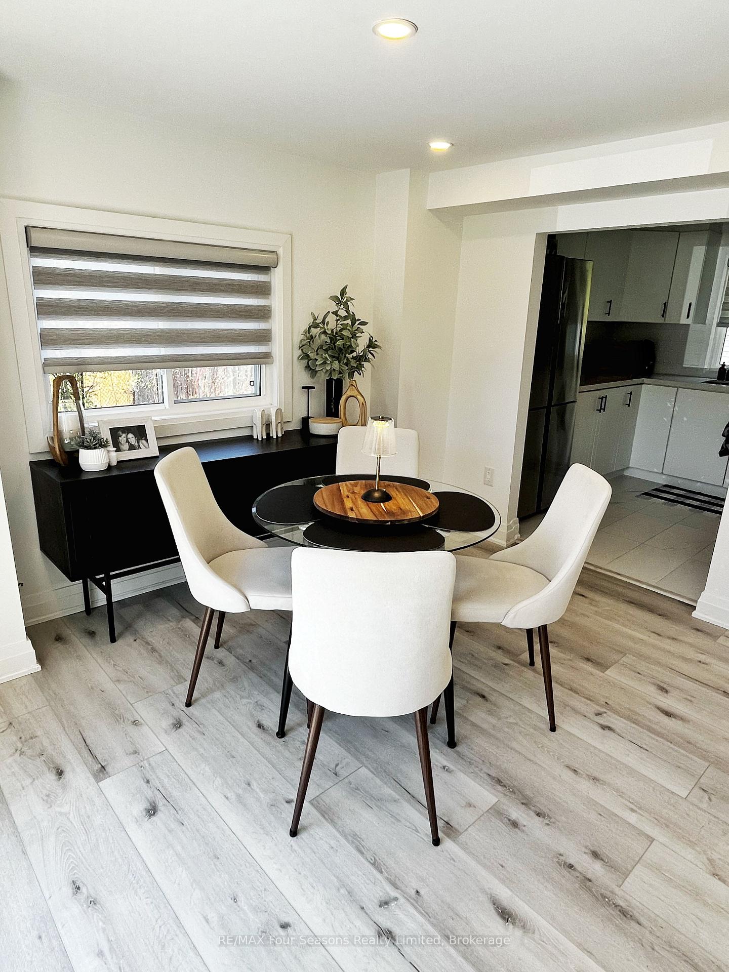 Photo 14 of 28 Betty Boulevard, Wasaga Beach — HOMEH
