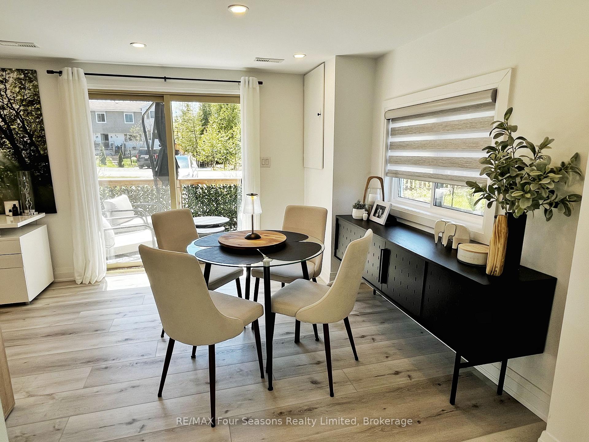 Photo 15 of 28 Betty Boulevard, Wasaga Beach — HOMEH