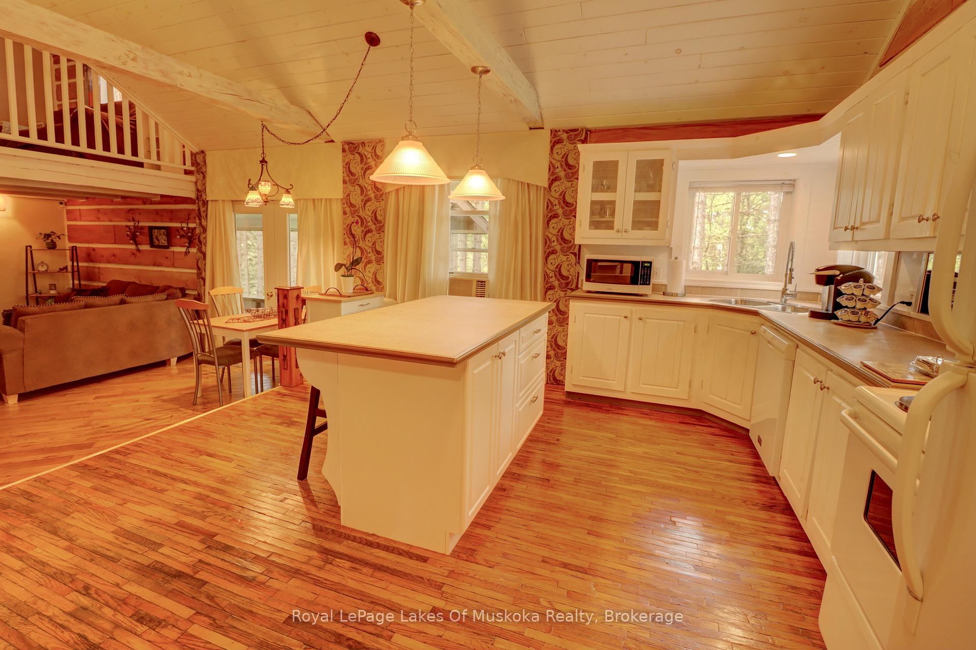 Photo 10 of 226 Owl Lake Road, Armour, Katrine — HOMEH
