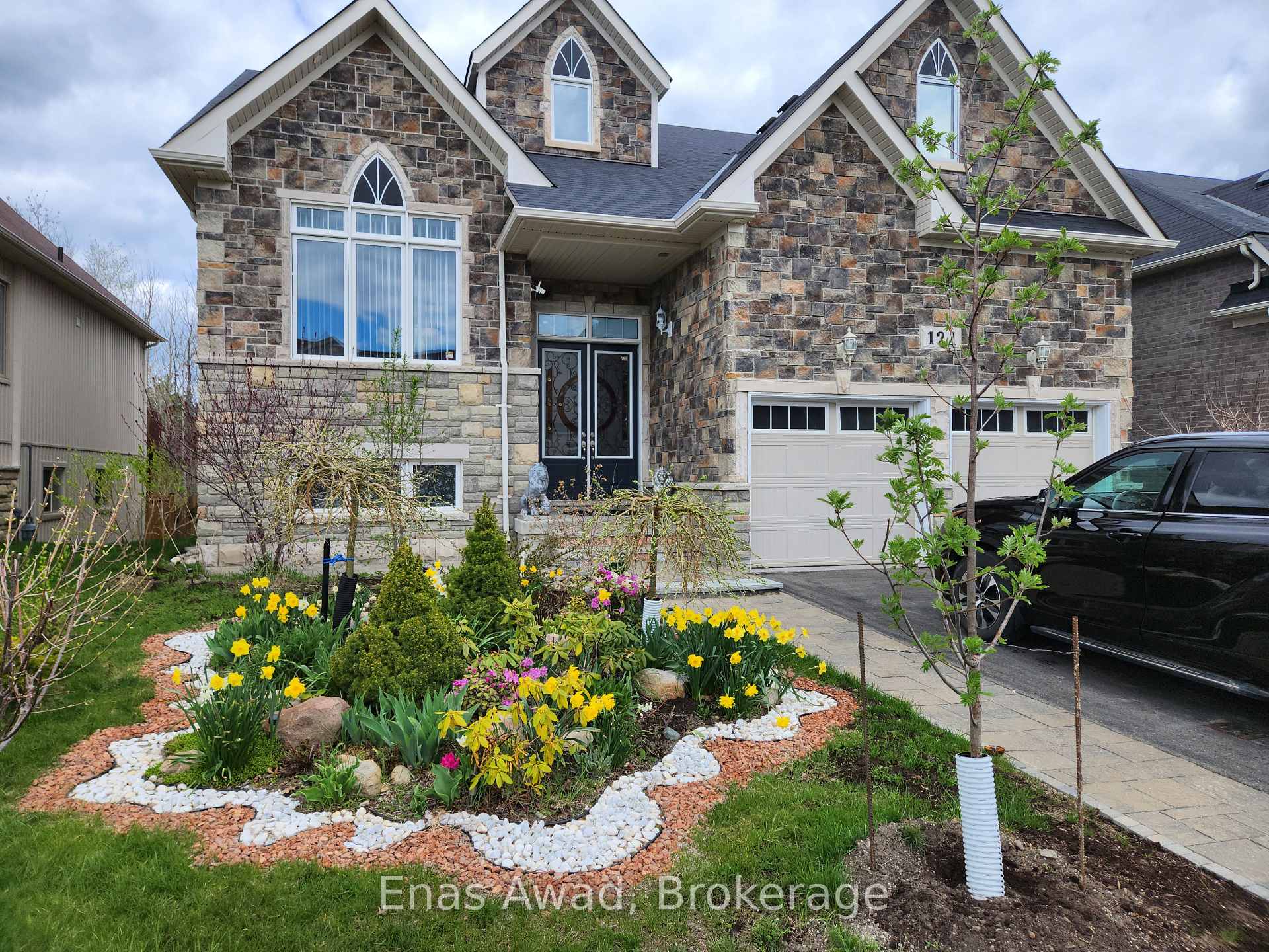 Front of 121 Allegra Drive