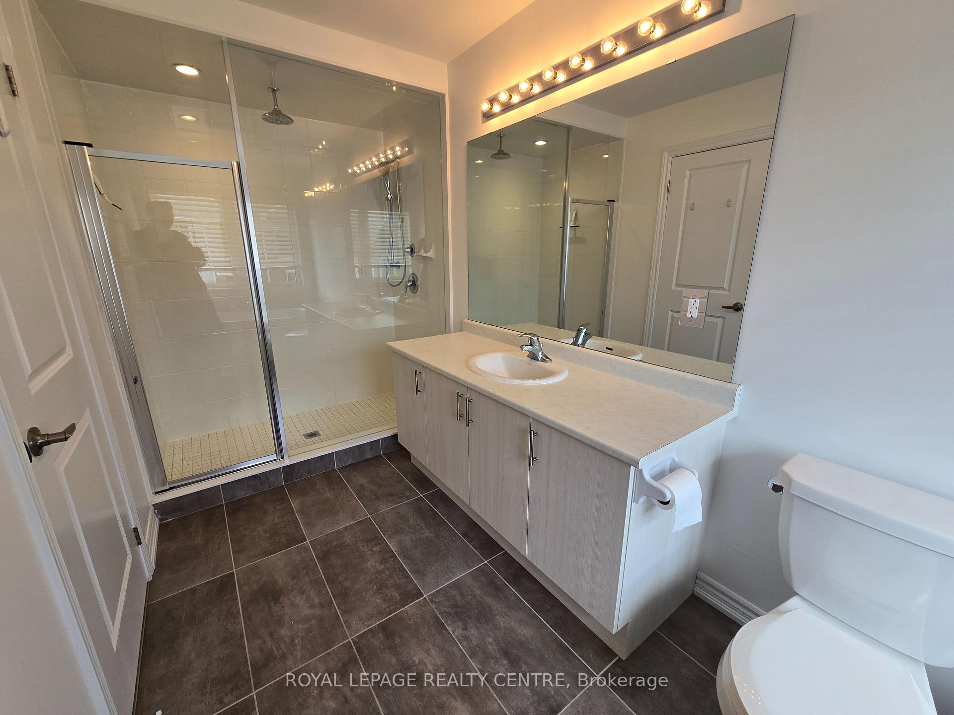 Photo 12 of 69 Bianca Crescent, Wasaga Beach — HOMEH