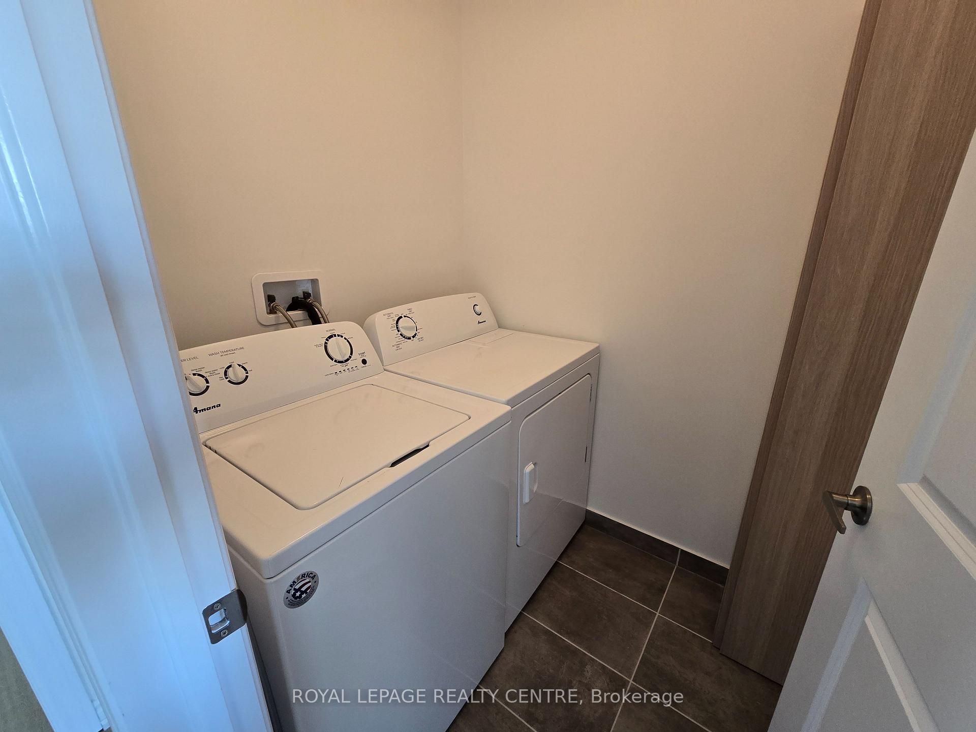 Photo 15 of 69 Bianca Crescent, Wasaga Beach — HOMEH