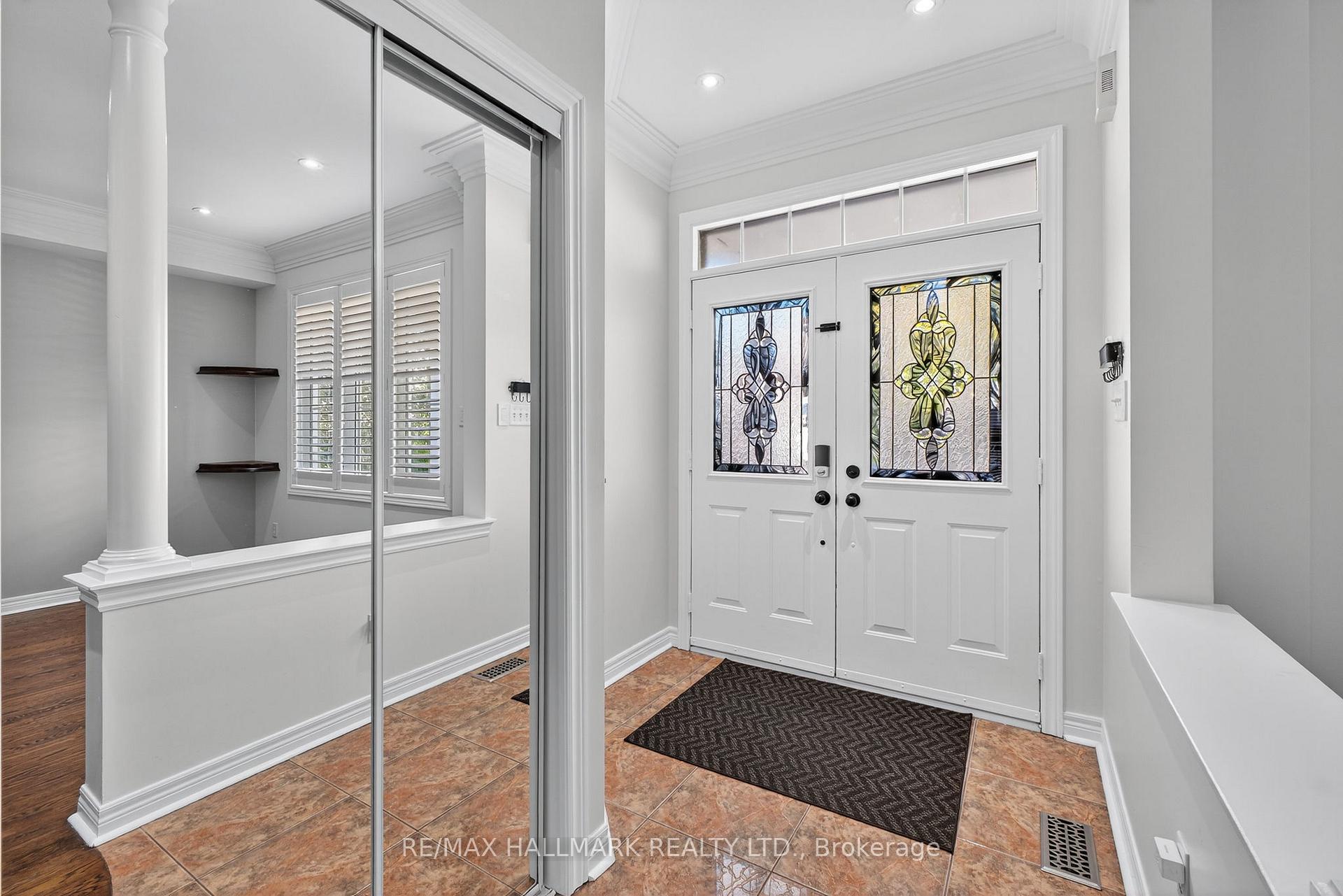 Photo 6 of 102 Destino Crescent, Vaughan, Vellore Village — HOMEH