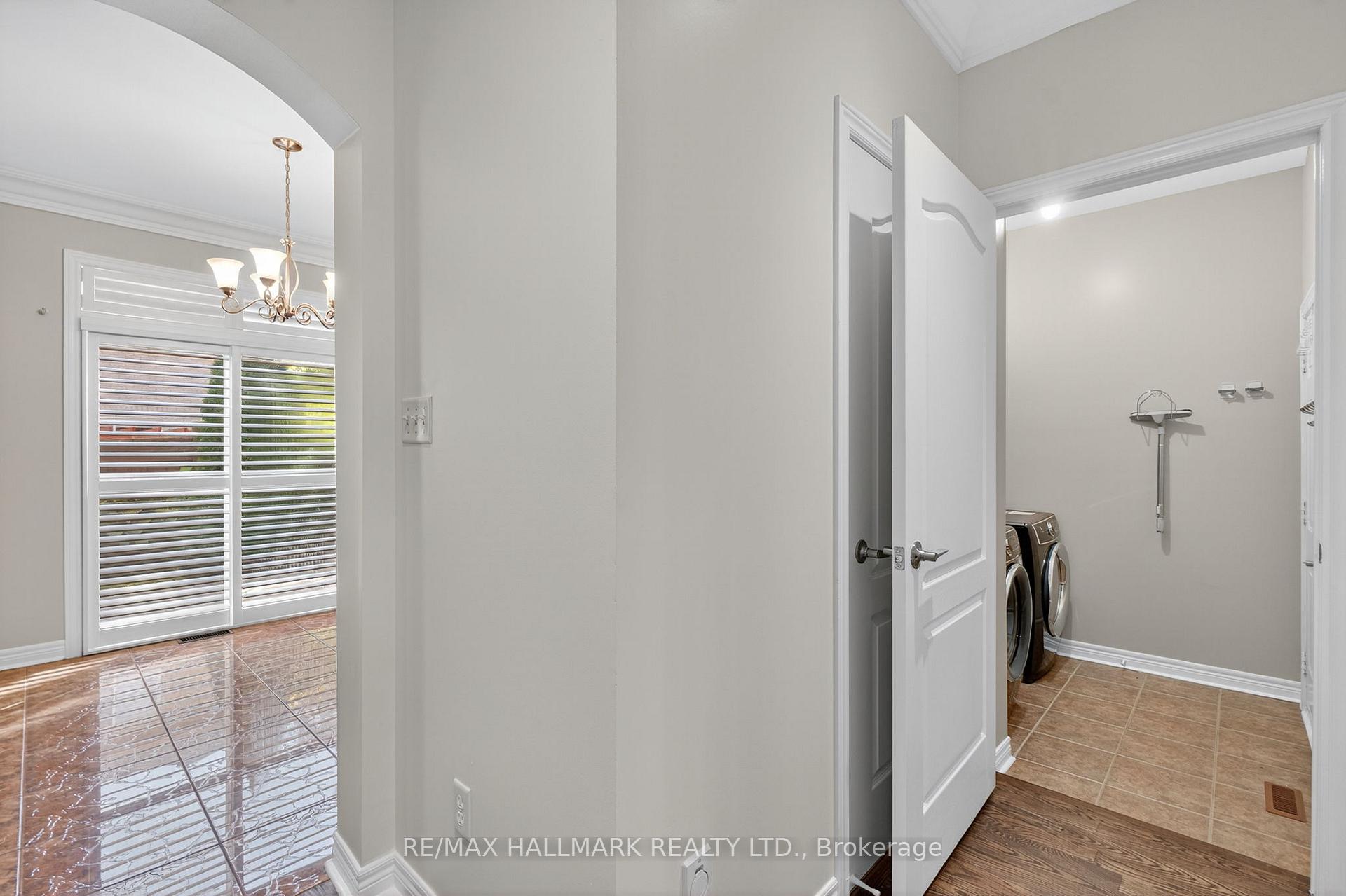 Photo 22 of 102 Destino Crescent, Vaughan, Vellore Village — HOMEH