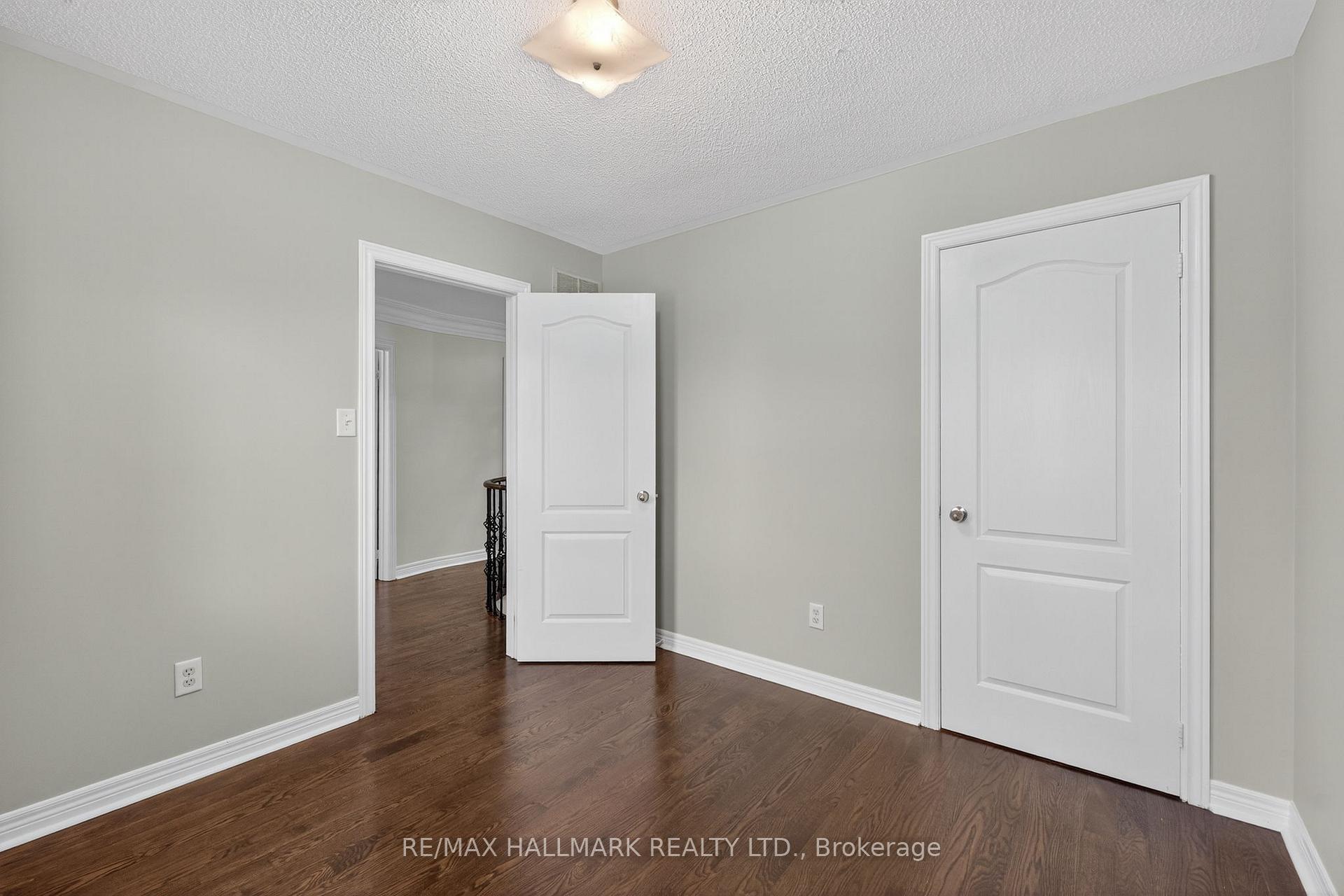 Photo 39 of 102 Destino Crescent, Vaughan, Vellore Village — HOMEH