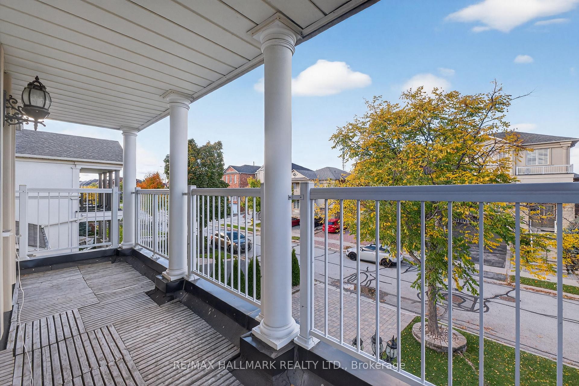 Photo 43 of 102 Destino Crescent, Vaughan, Vellore Village — HOMEH