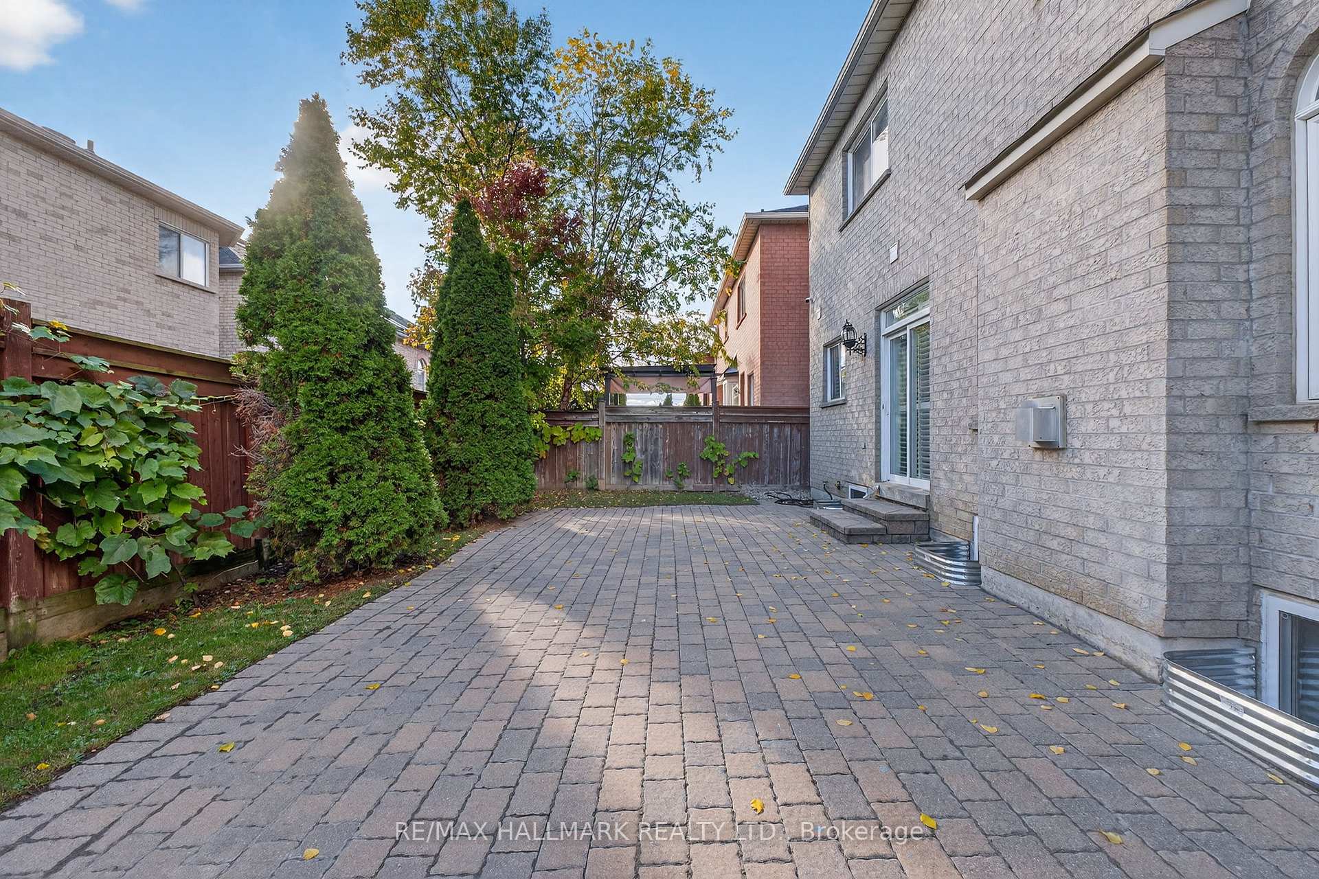 Photo 44 of 102 Destino Crescent, Vaughan, Vellore Village — HOMEH