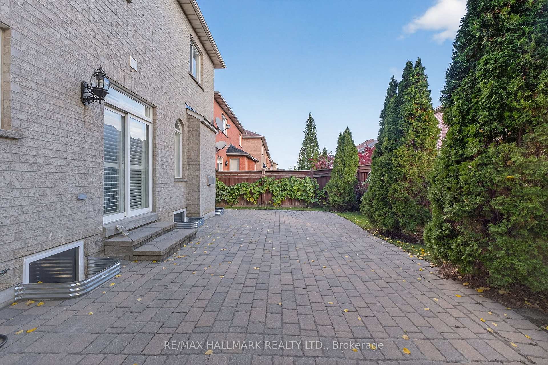 Photo 47 of 102 Destino Crescent, Vaughan, Vellore Village — HOMEH