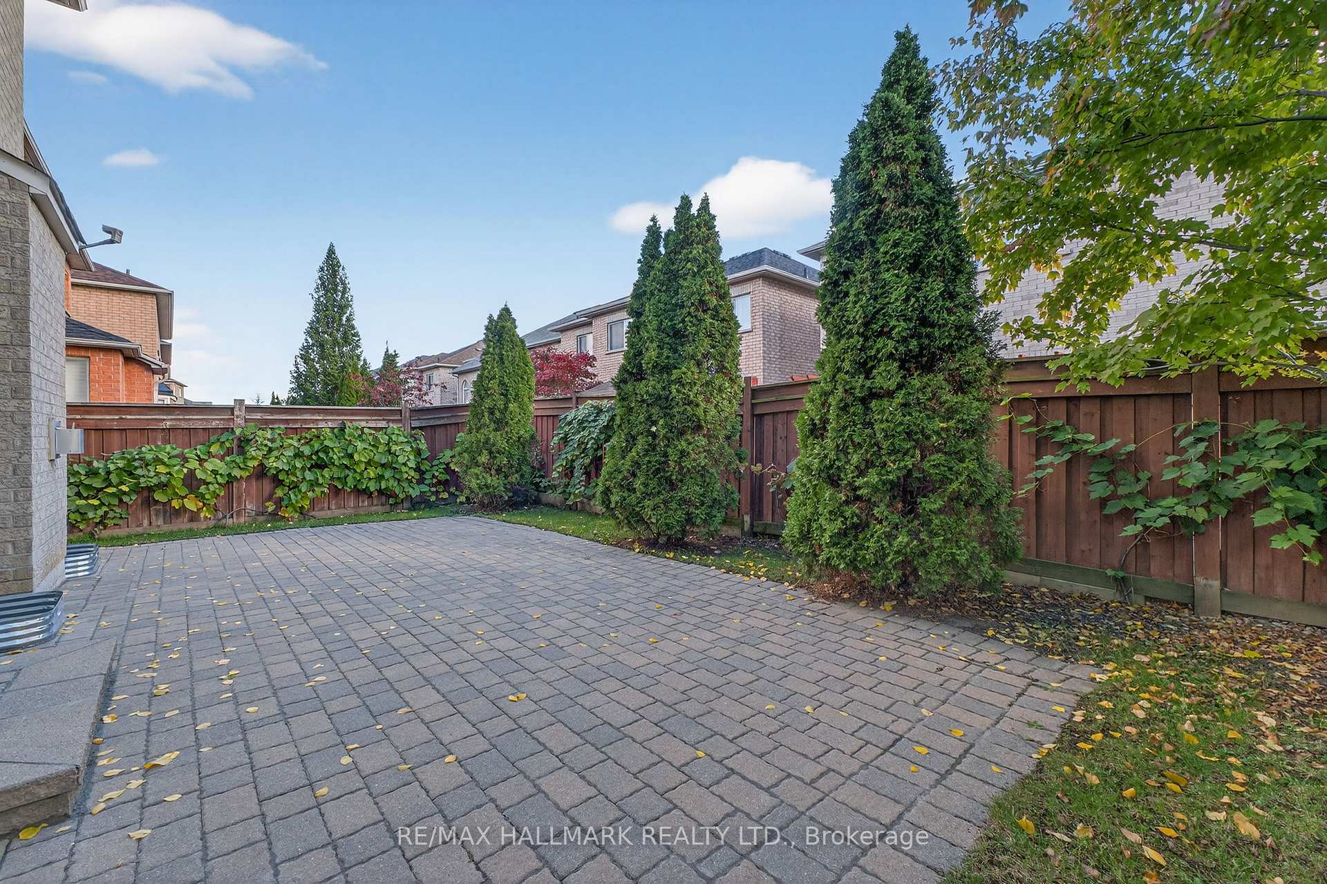 Photo 48 of 102 Destino Crescent, Vaughan, Vellore Village — HOMEH