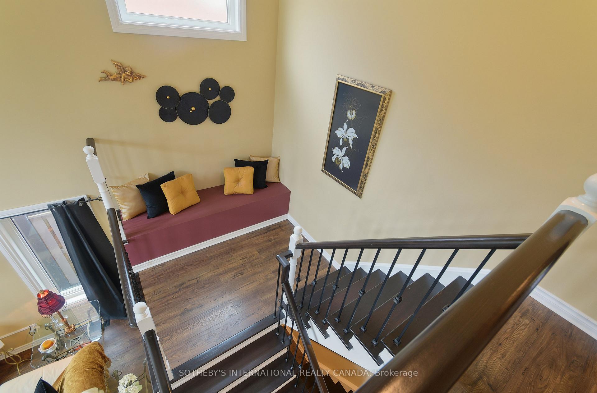 Photo 20 of 52 Monteith Crescent, Vaughan, Maple — HOMEH