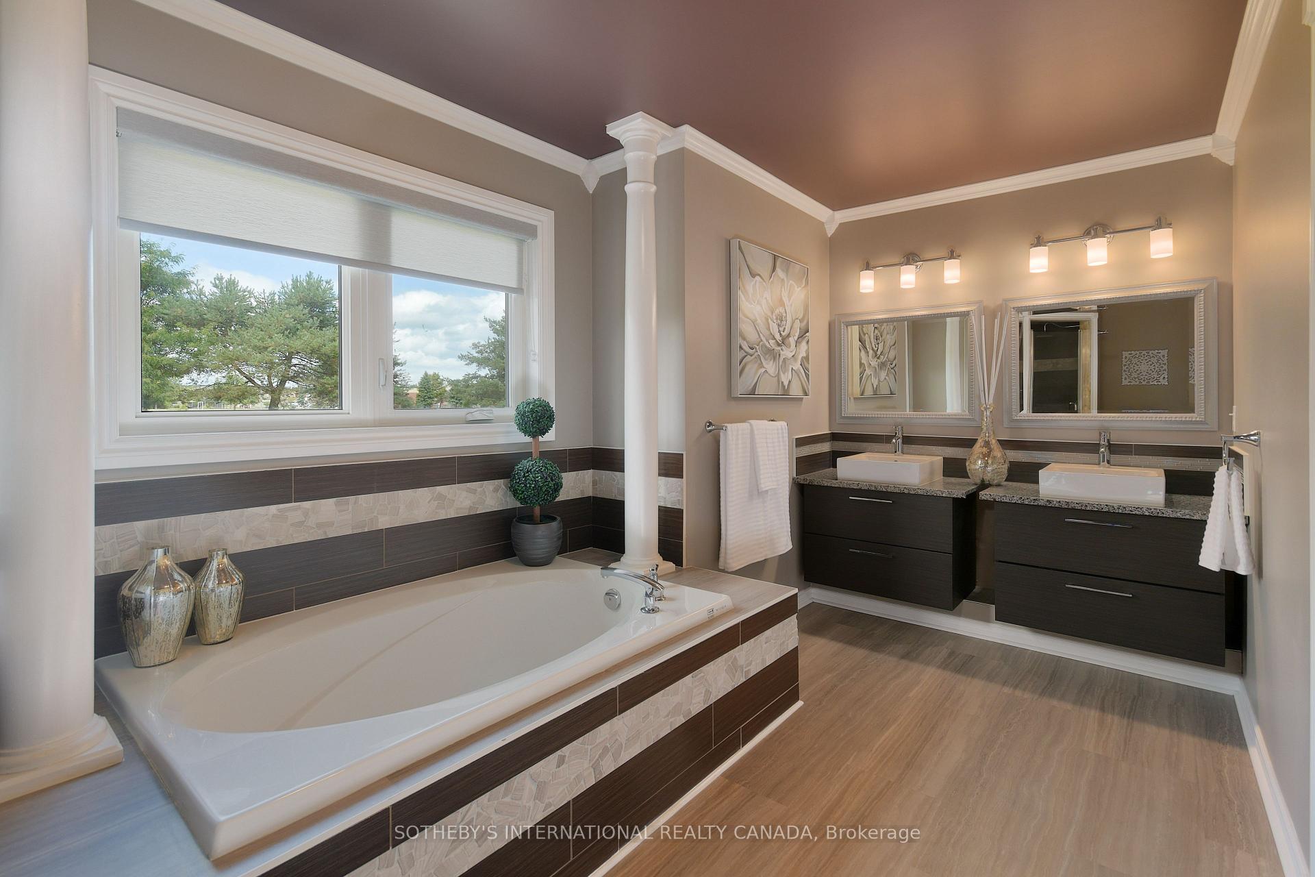 Photo 22 of 52 Monteith Crescent, Vaughan, Maple — HOMEH