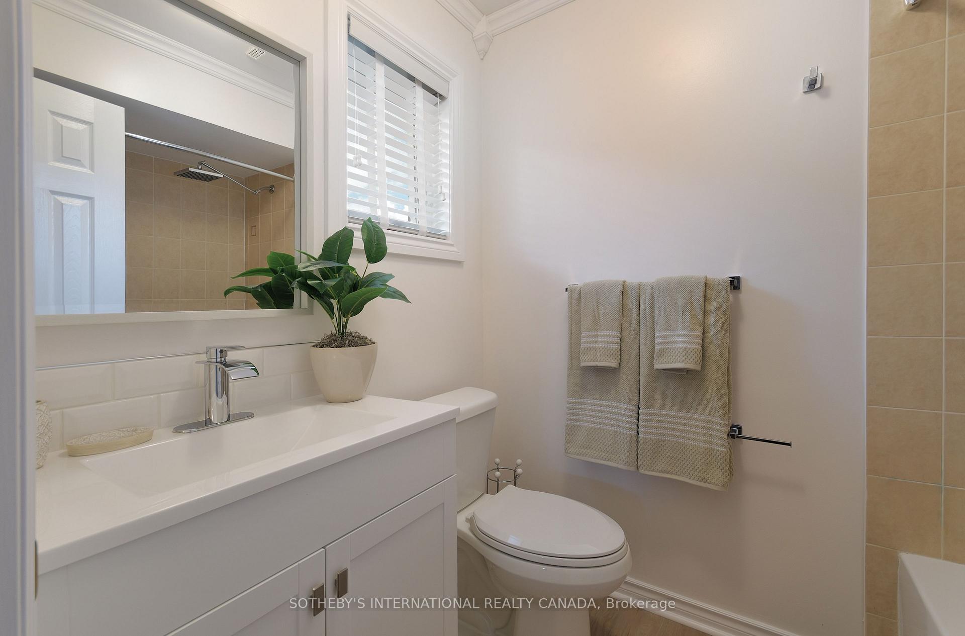Photo 25 of 52 Monteith Crescent, Vaughan, Maple — HOMEH