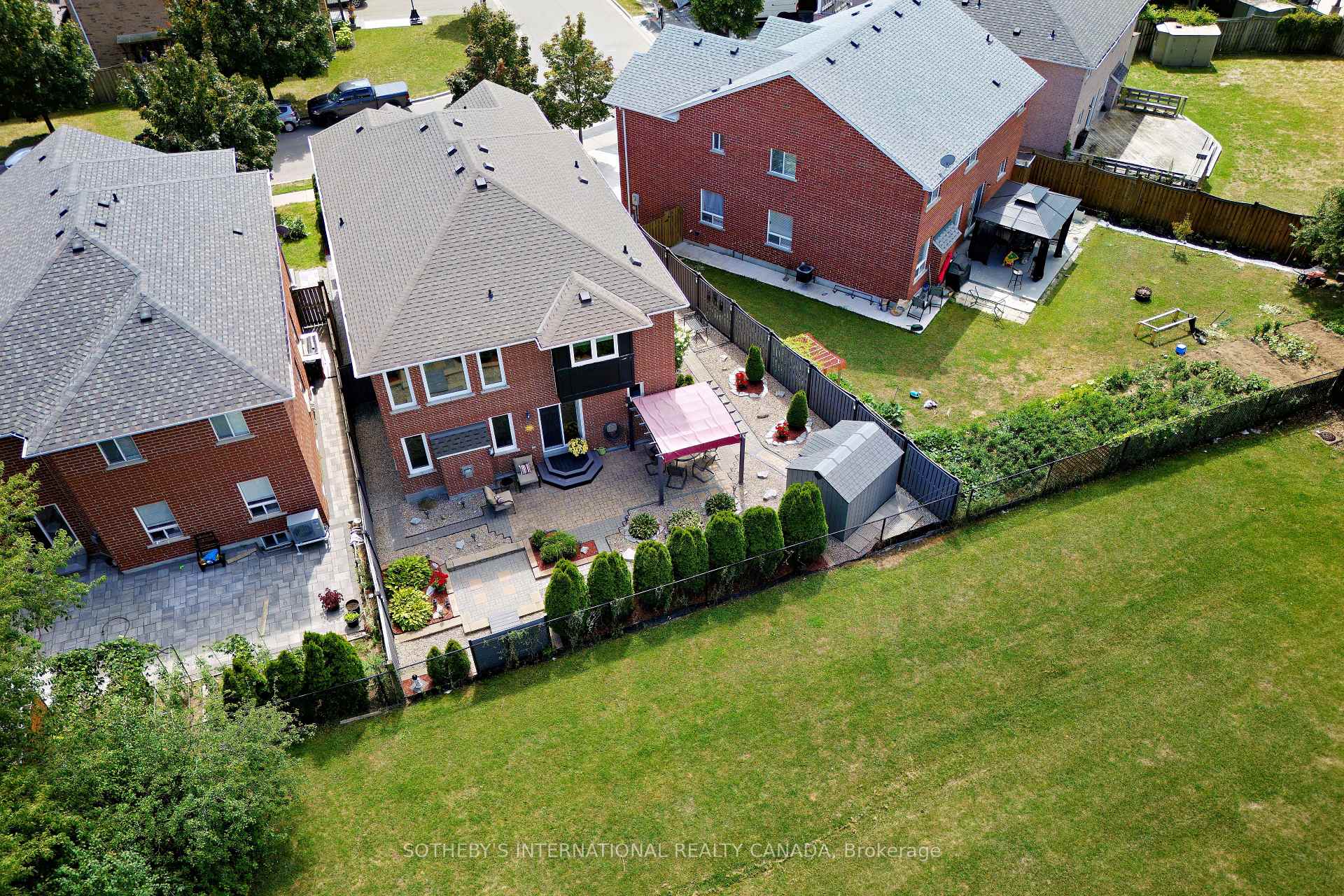Photo 40 of 52 Monteith Crescent, Vaughan, Maple — HOMEH