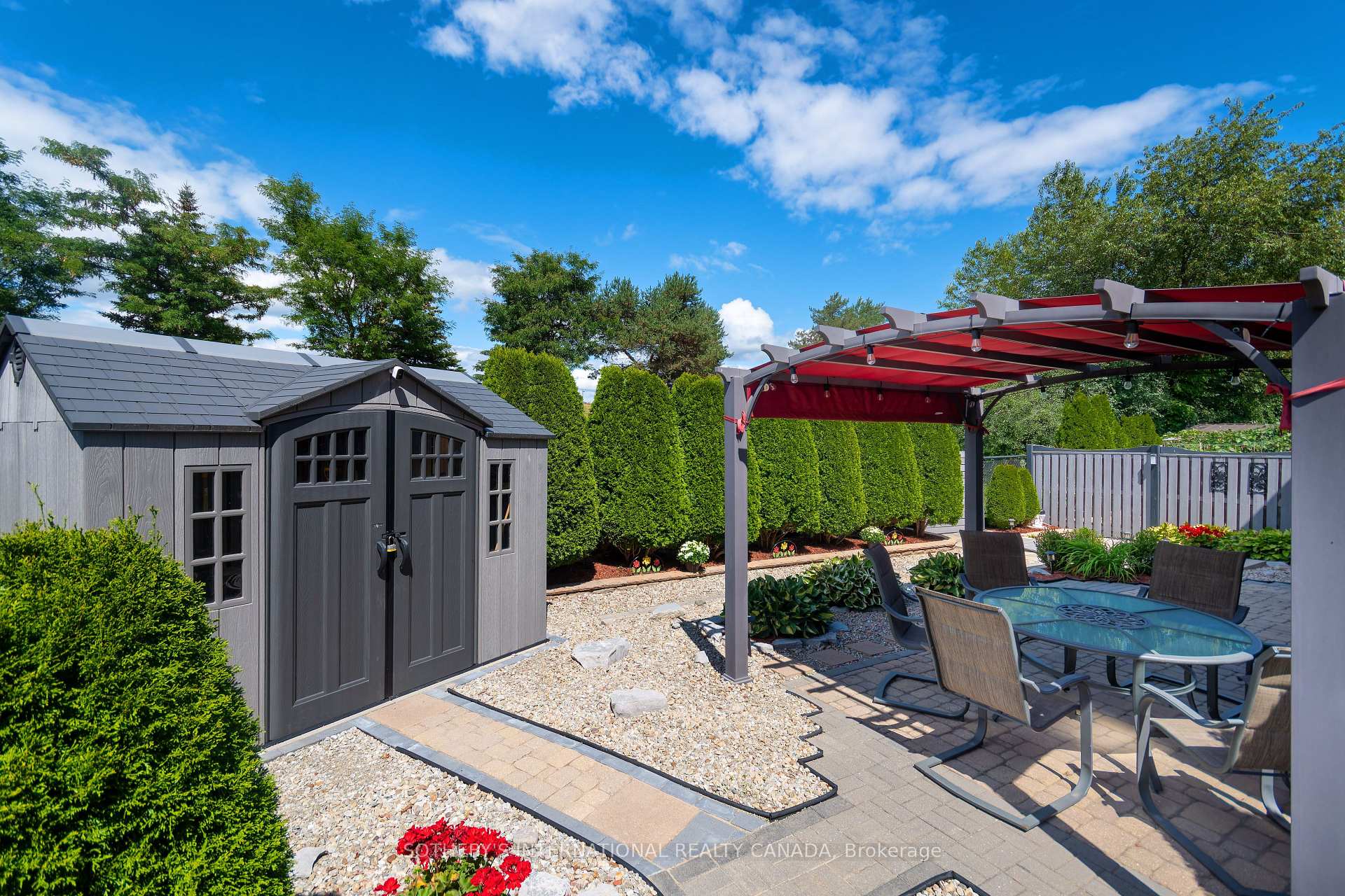 Photo 41 of 52 Monteith Crescent, Vaughan, Maple — HOMEH