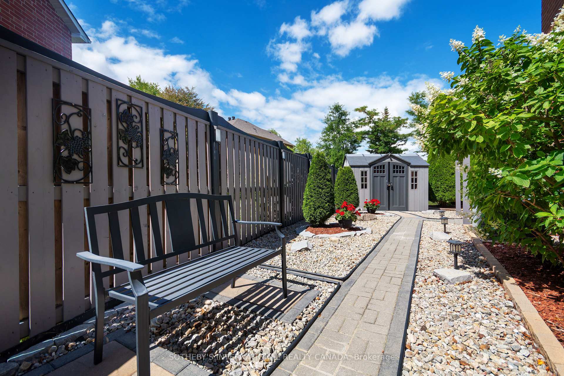 Photo 44 of 52 Monteith Crescent, Vaughan, Maple — HOMEH