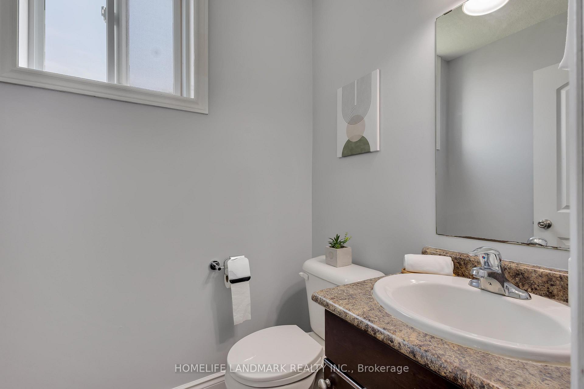 Photo 5 of 301 Westpark Crescent, Waterloo — HOMEH
