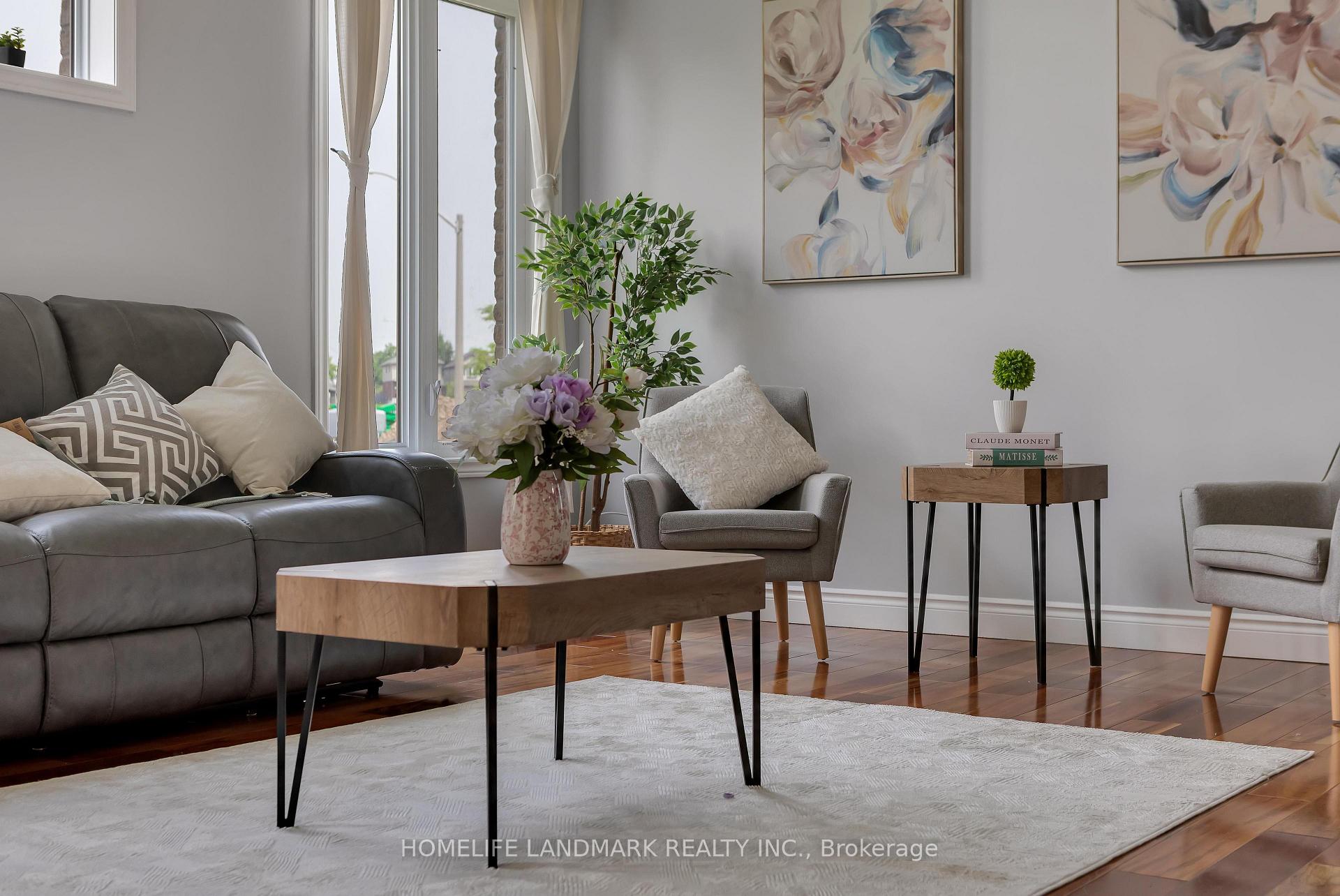 Photo 8 of 301 Westpark Crescent, Waterloo — HOMEH