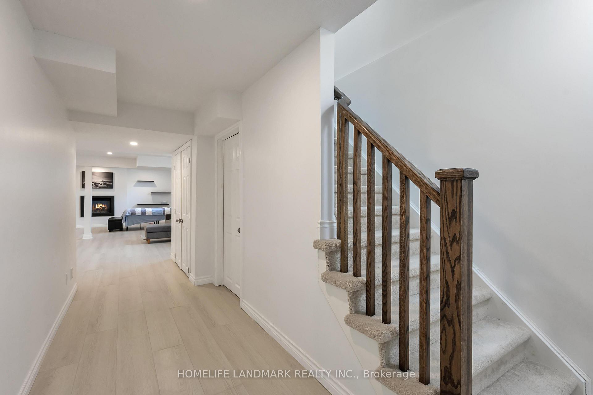 Photo 30 of 301 Westpark Crescent, Waterloo — HOMEH