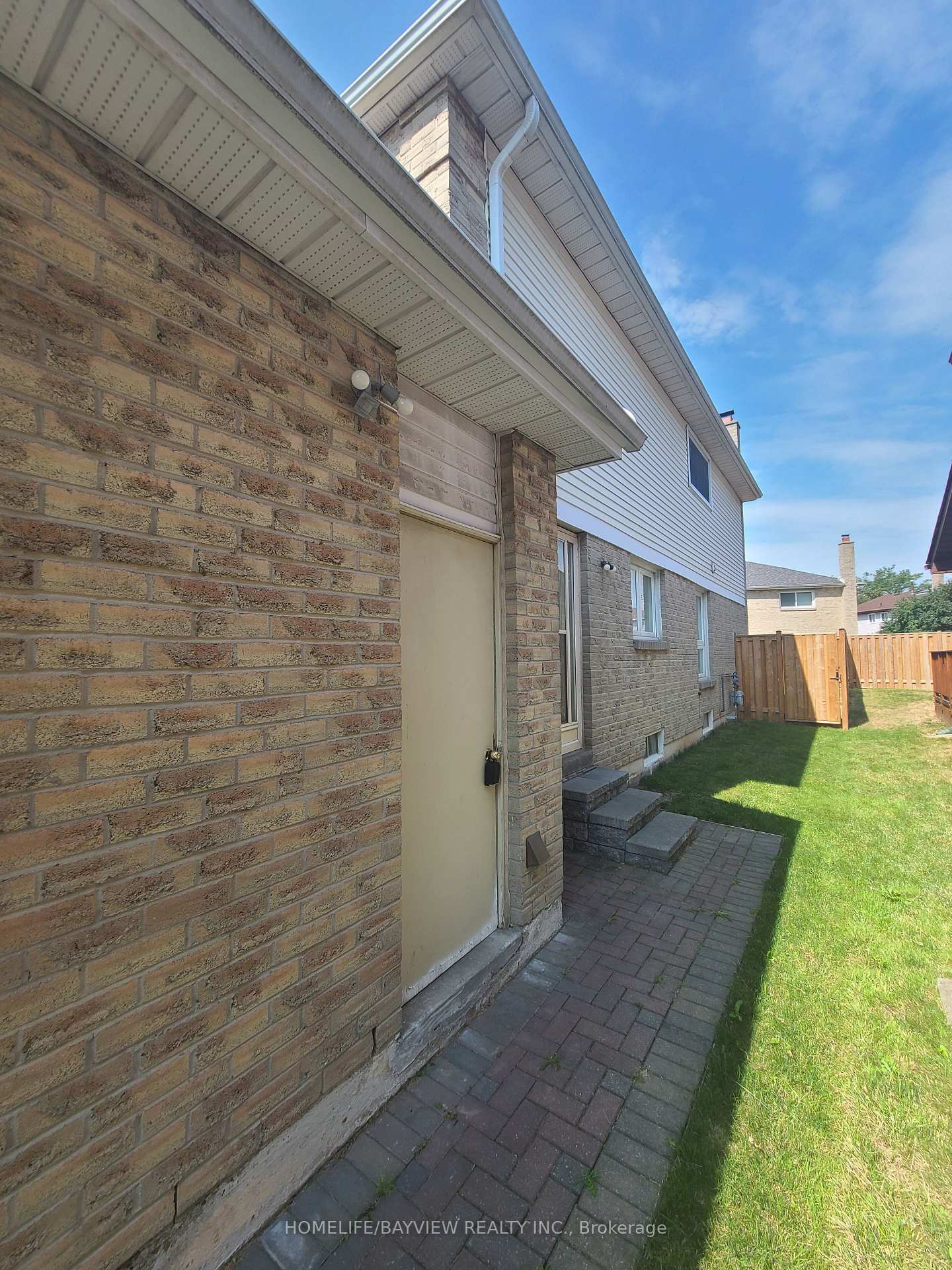 Photo 12 of Unit (Bsmnt), 46 Colvin Crescent, Vaughan, Brownridge — HOMEH