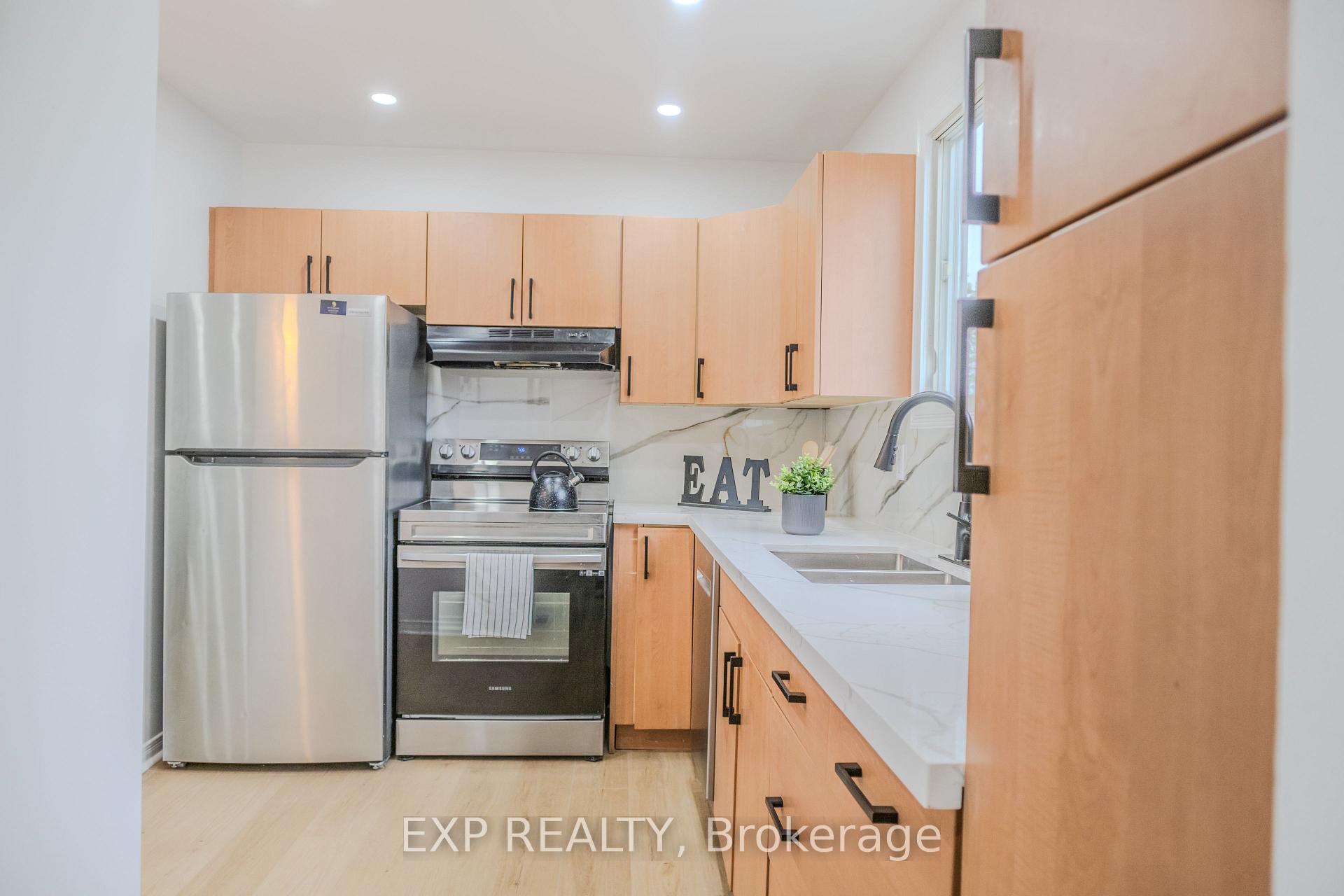 Photo 8 of Unit 3, 249 Camelot Court, Waterloo — HOMEH