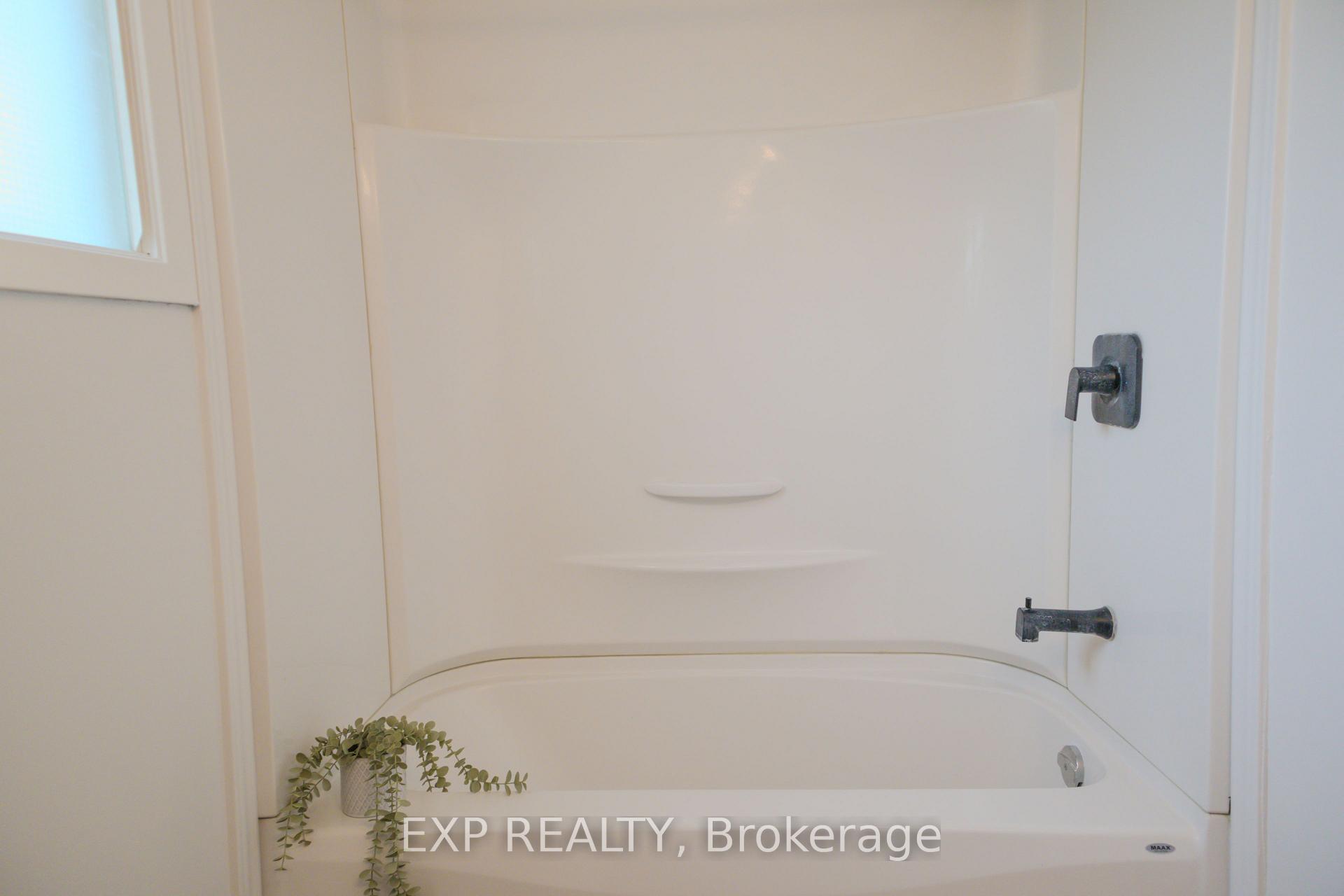 Photo 33 of Unit 3, 249 Camelot Court, Waterloo — HOMEH