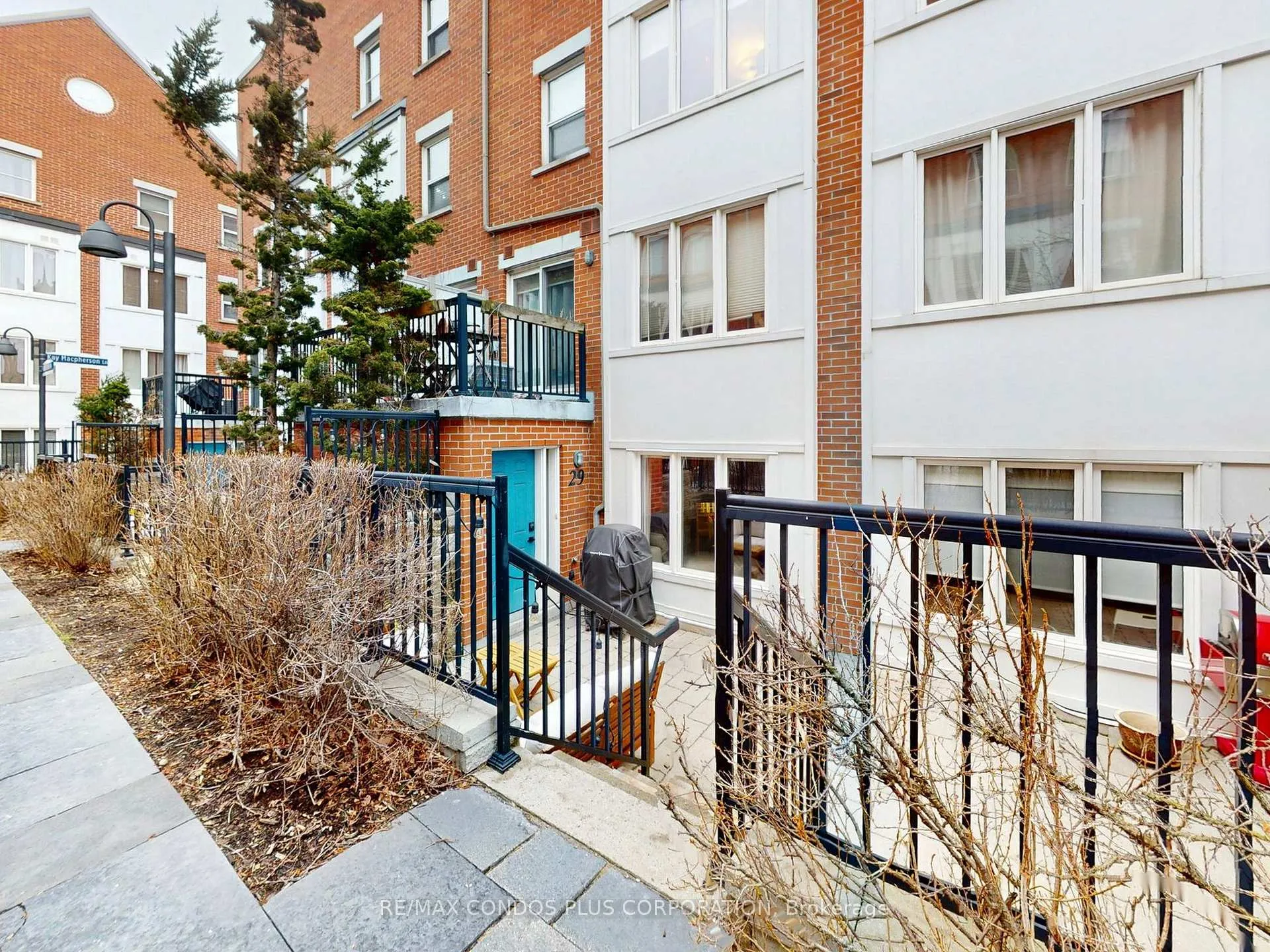 Photo 4 of 29 Florence Wyle Lane, Toronto, South Riverdale — HOMEH