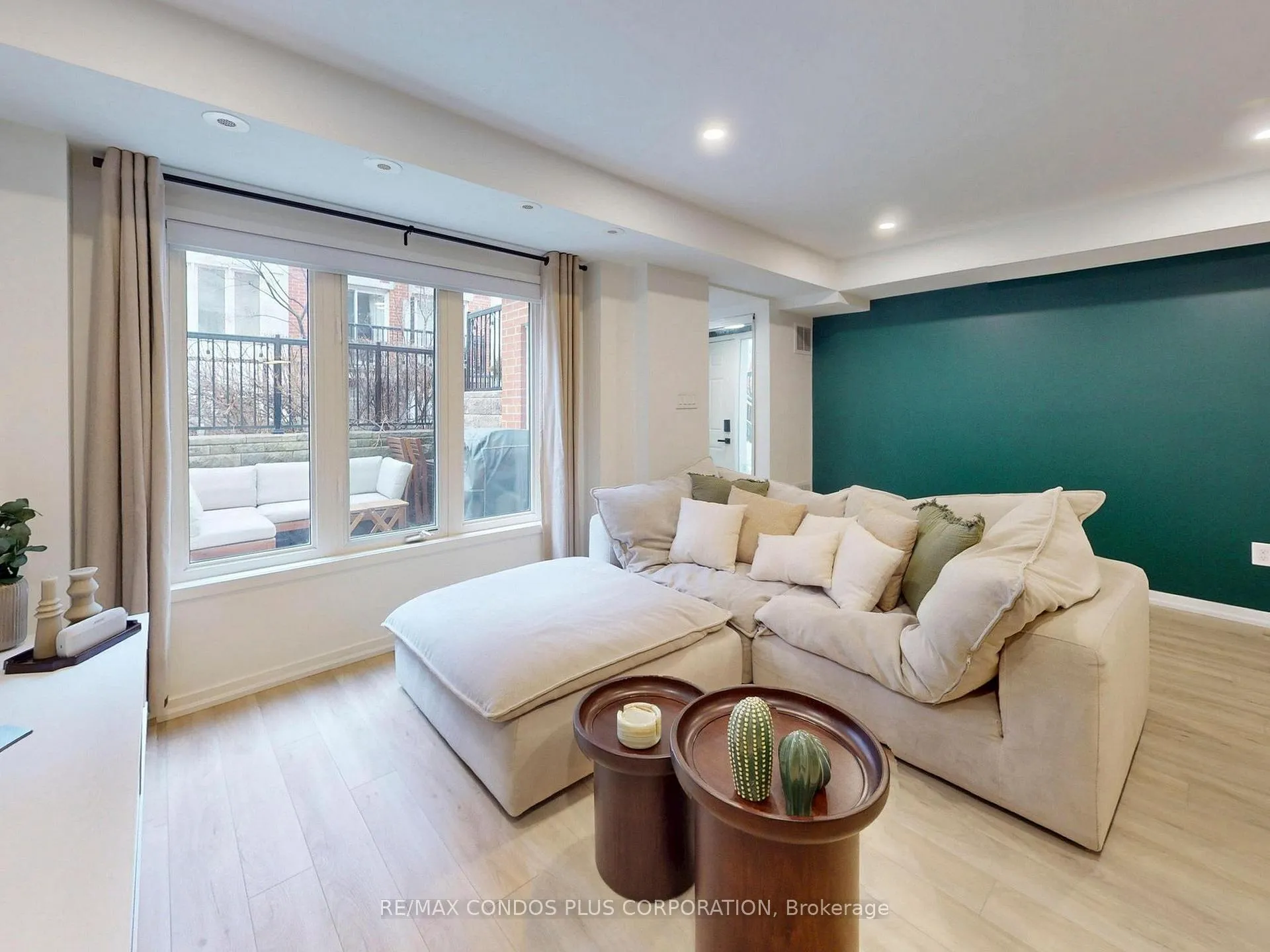 Photo 12 of 29 Florence Wyle Lane, Toronto, South Riverdale — HOMEH