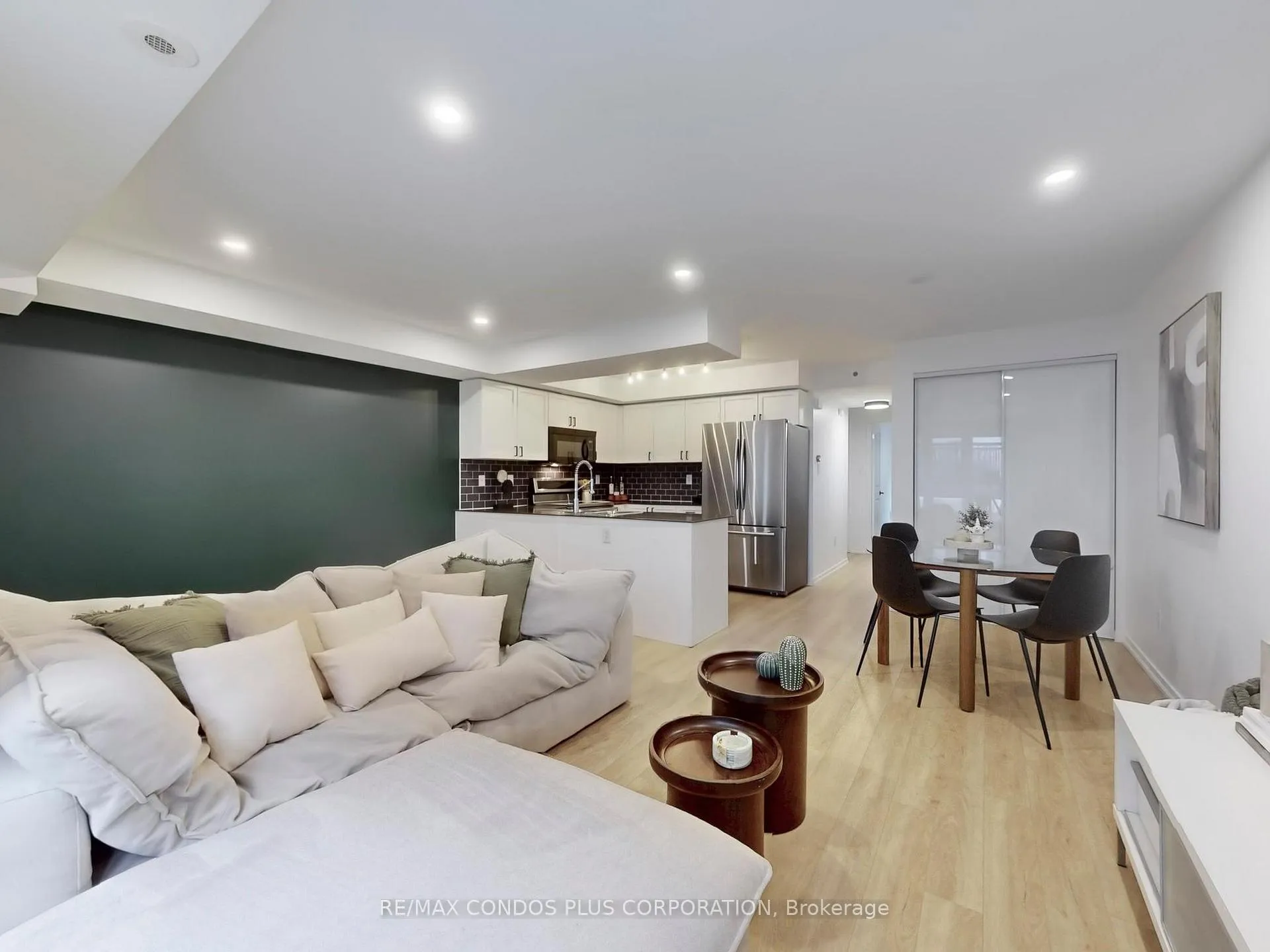 Photo 15 of 29 Florence Wyle Lane, Toronto, South Riverdale — HOMEH