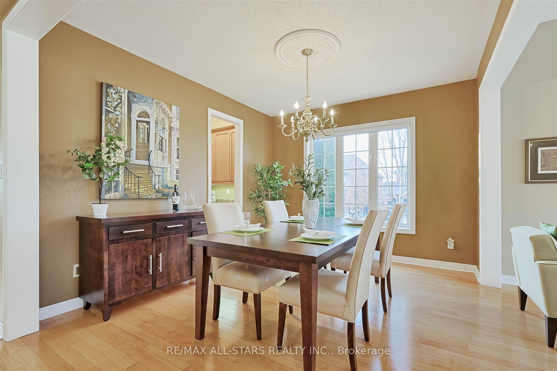 Photo 11 of 32 Joseph Street, Uxbridge — HOMEH