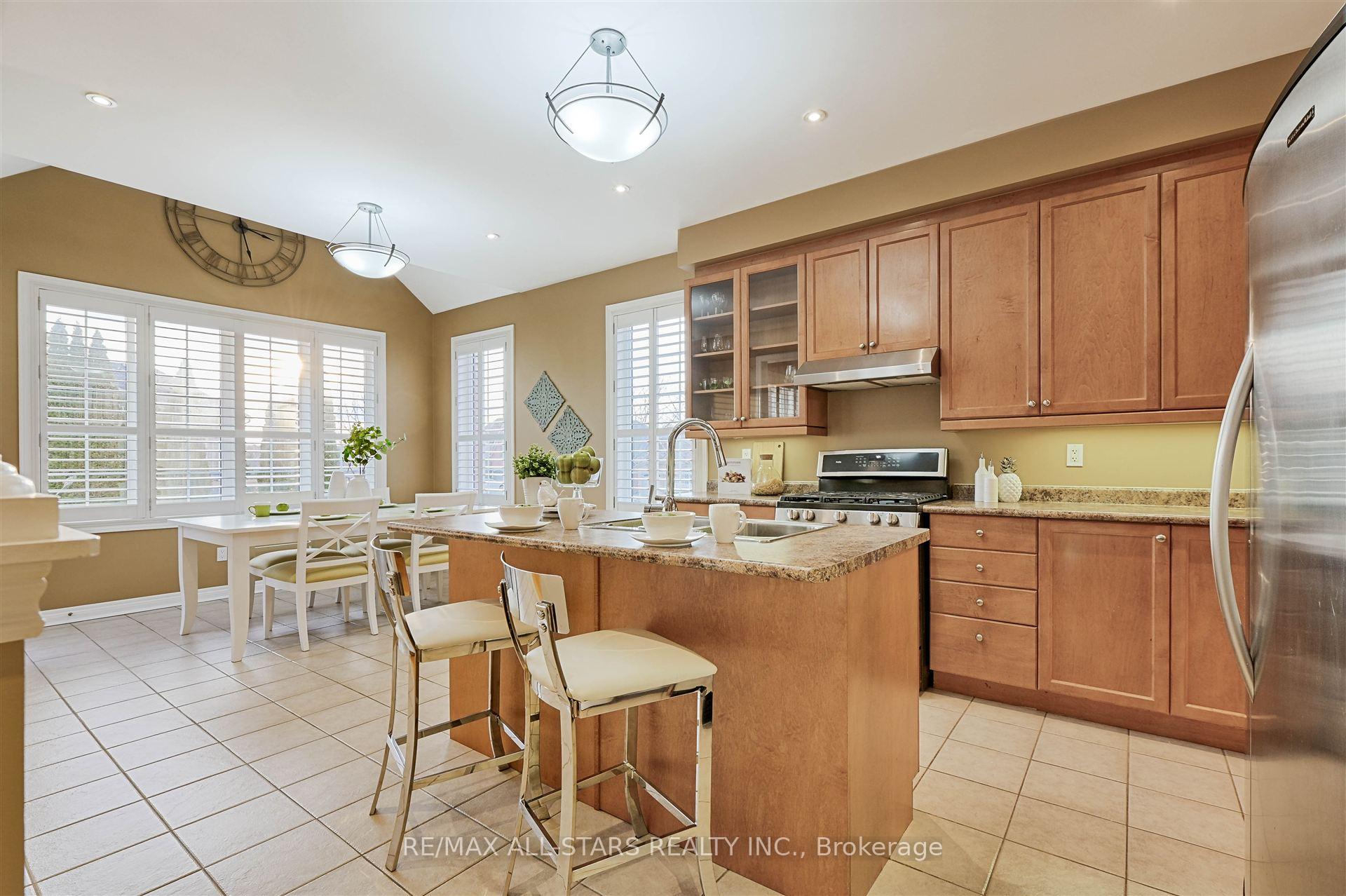 Photo 13 of 32 Joseph Street, Uxbridge — HOMEH