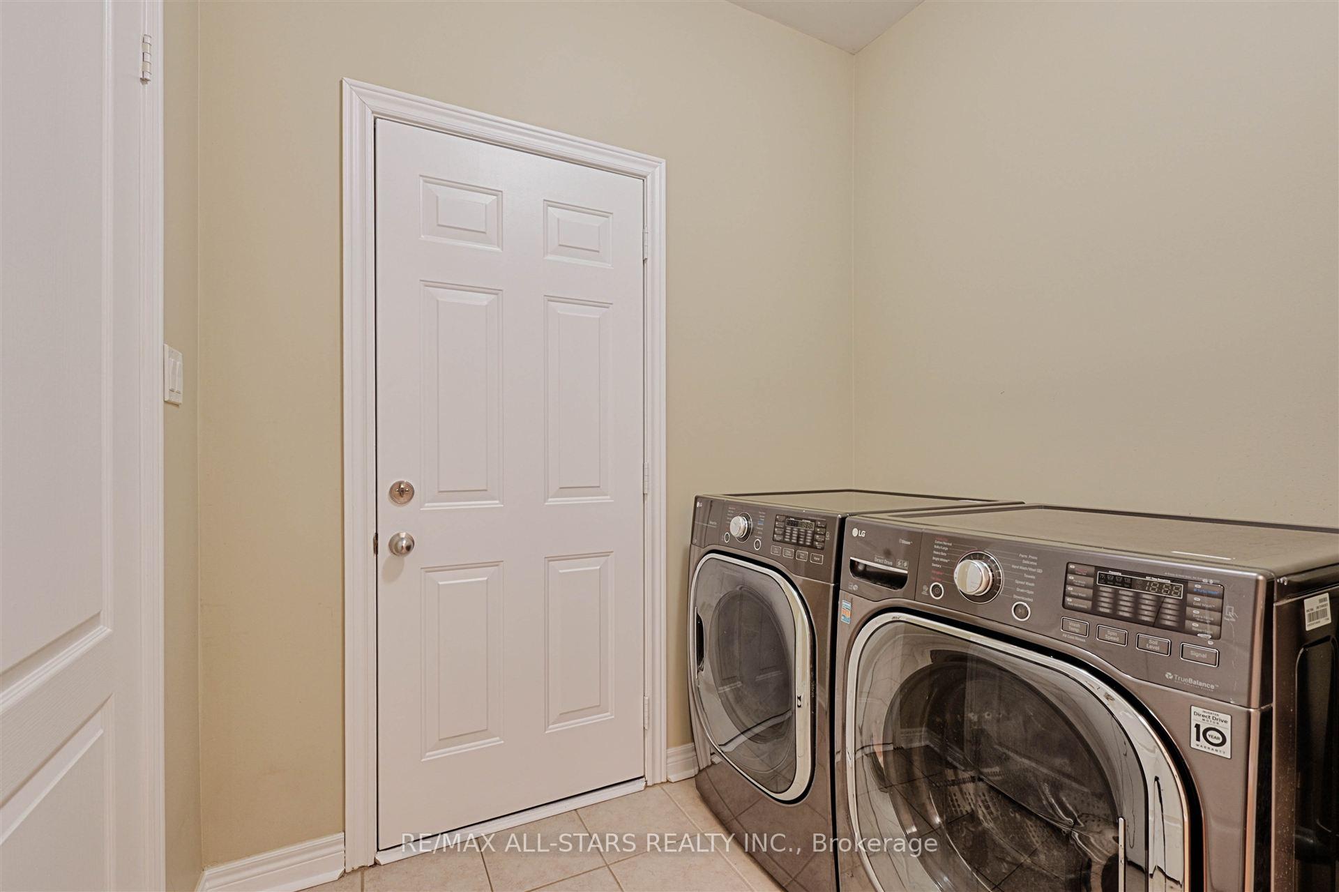 Photo 17 of 32 Joseph Street, Uxbridge — HOMEH