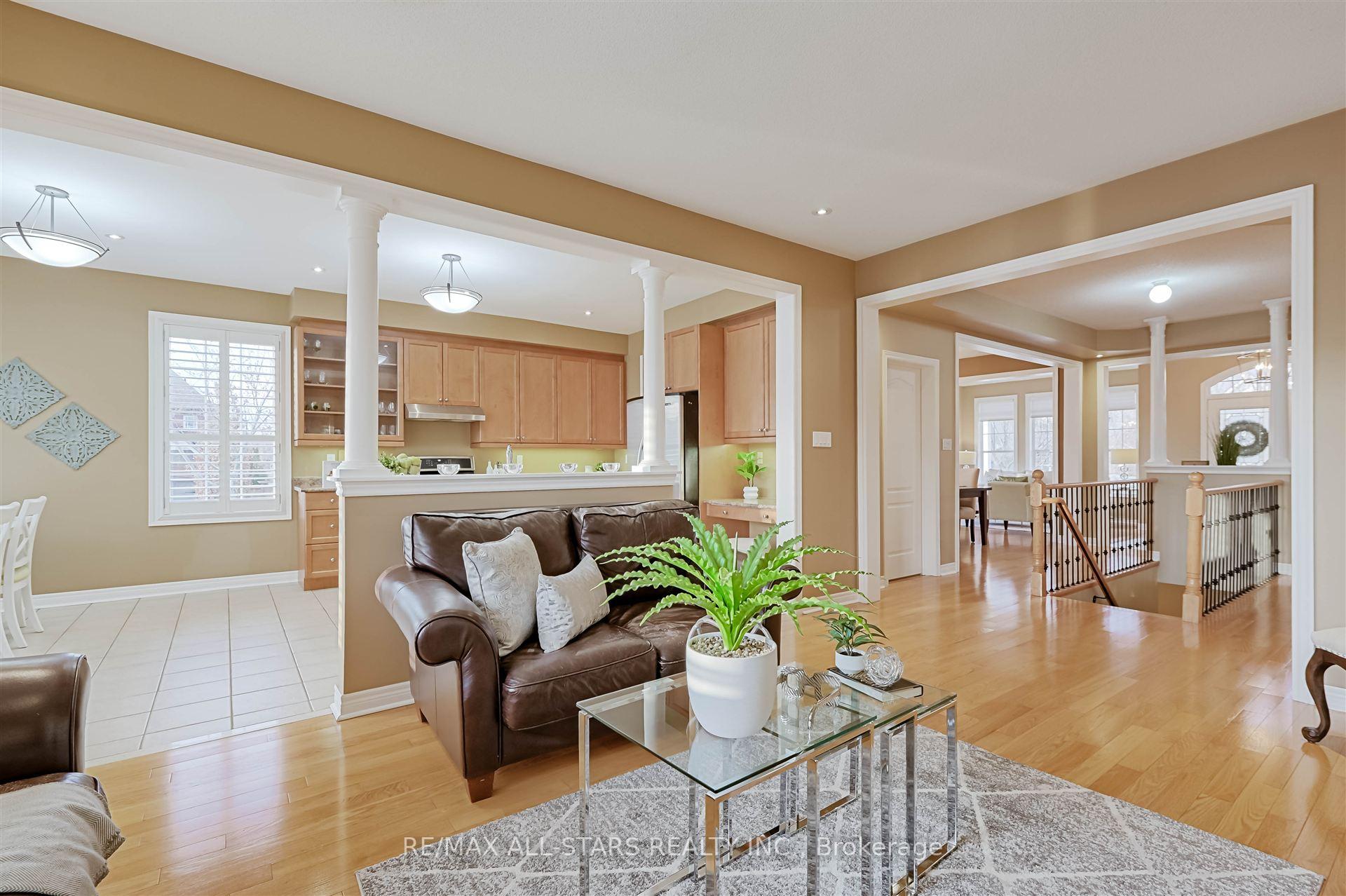 Photo 19 of 32 Joseph Street, Uxbridge — HOMEH