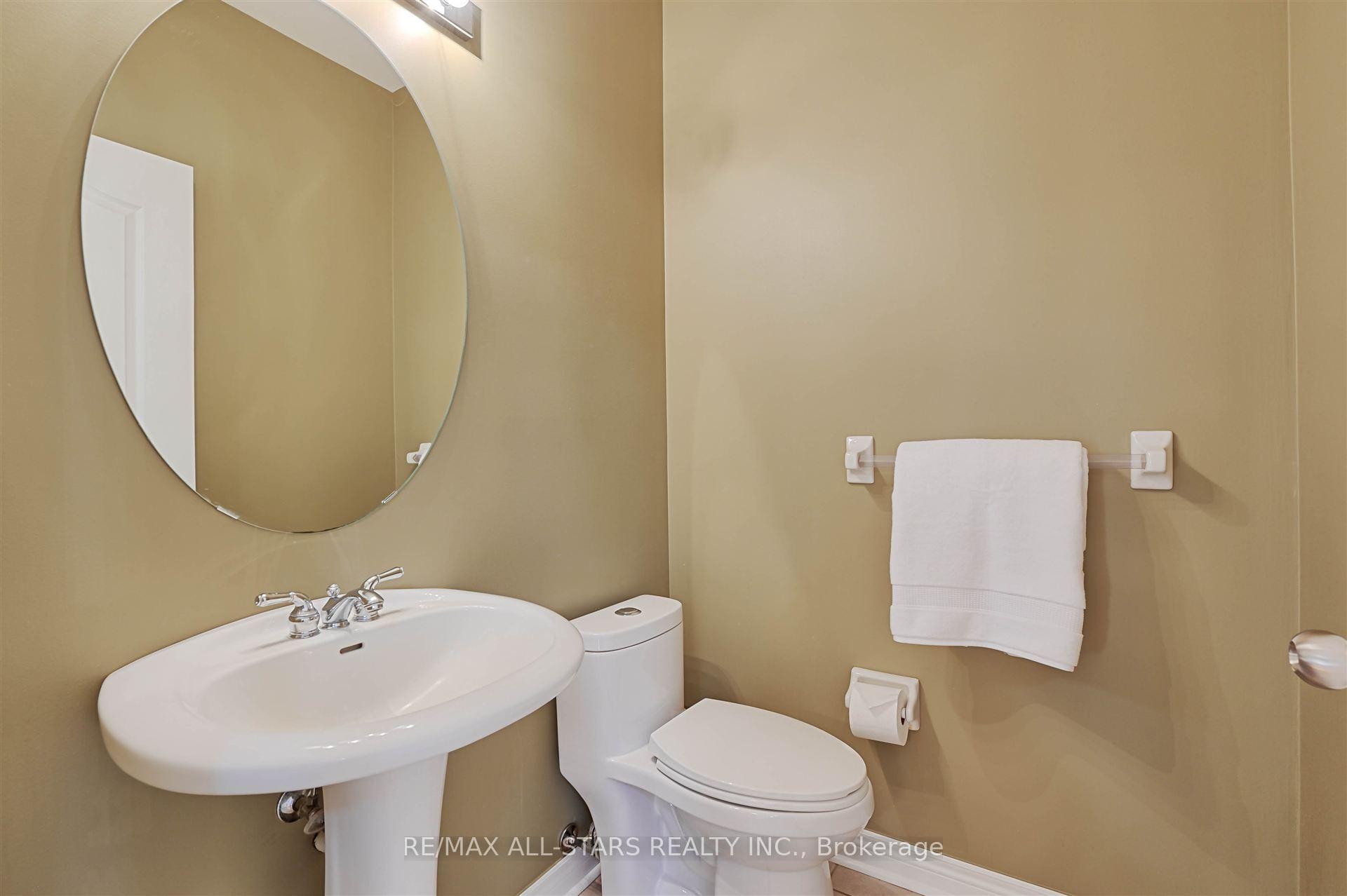 Photo 21 of 32 Joseph Street, Uxbridge — HOMEH