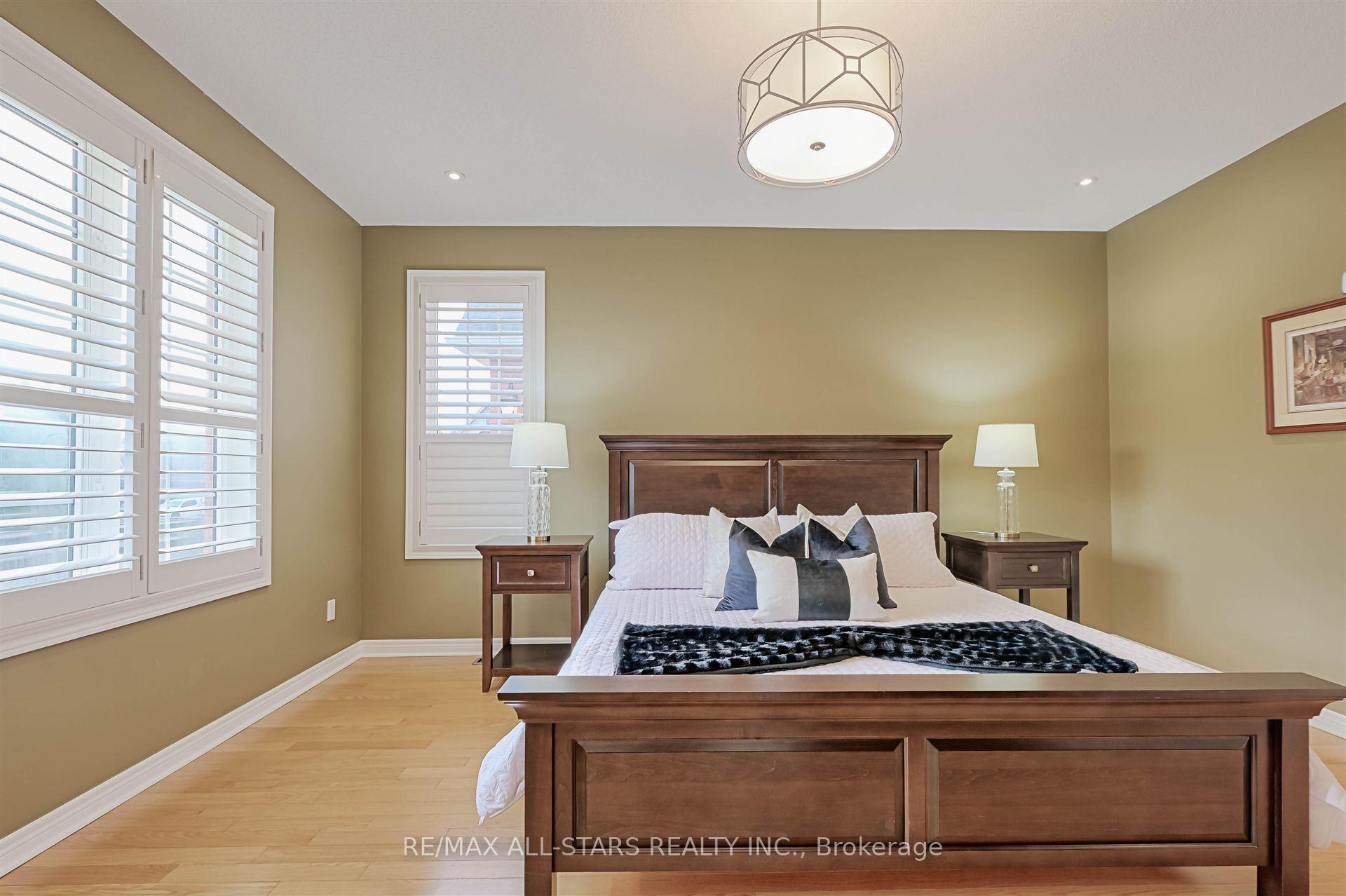 Photo 24 of 32 Joseph Street, Uxbridge — HOMEH