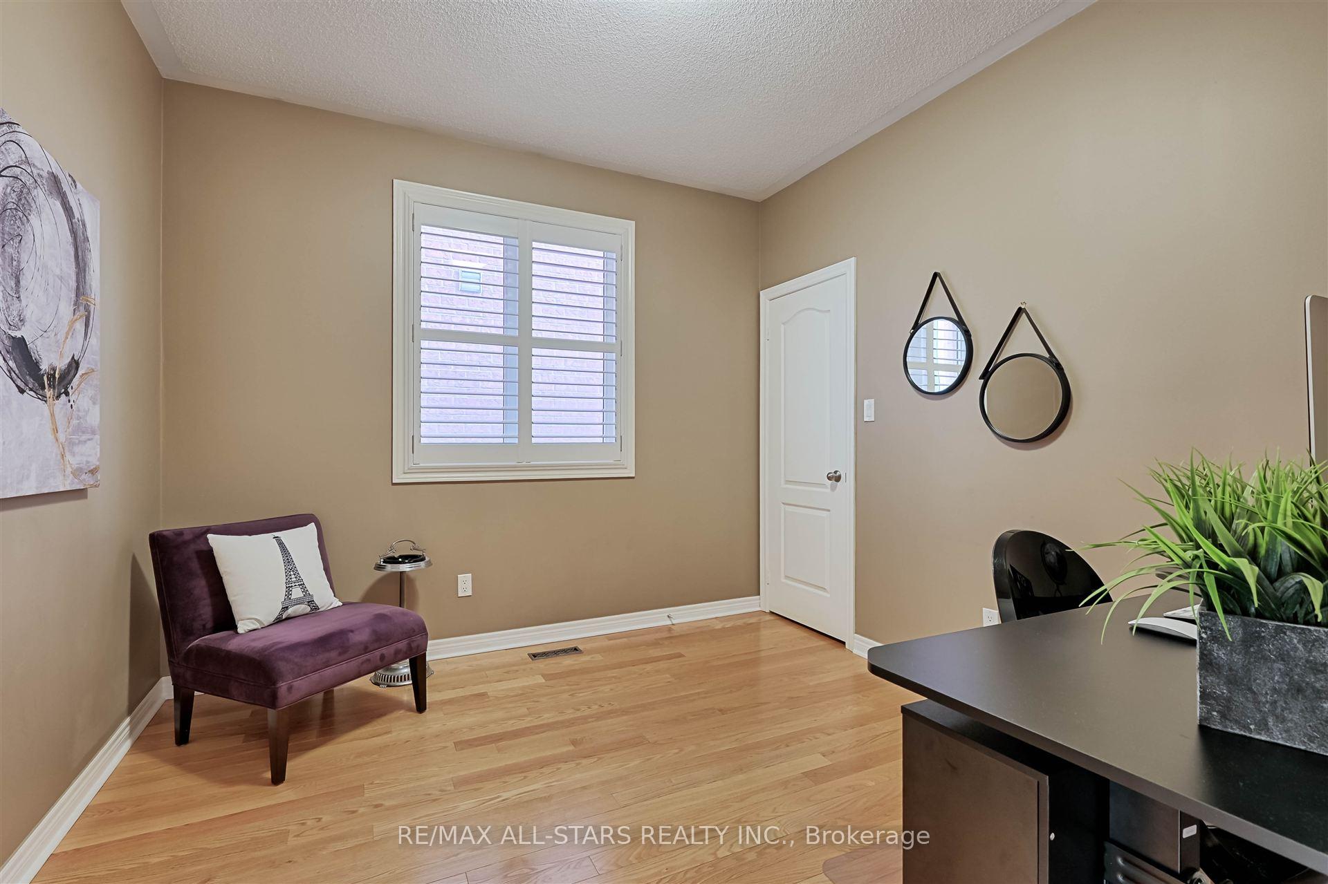 Photo 28 of 32 Joseph Street, Uxbridge — HOMEH
