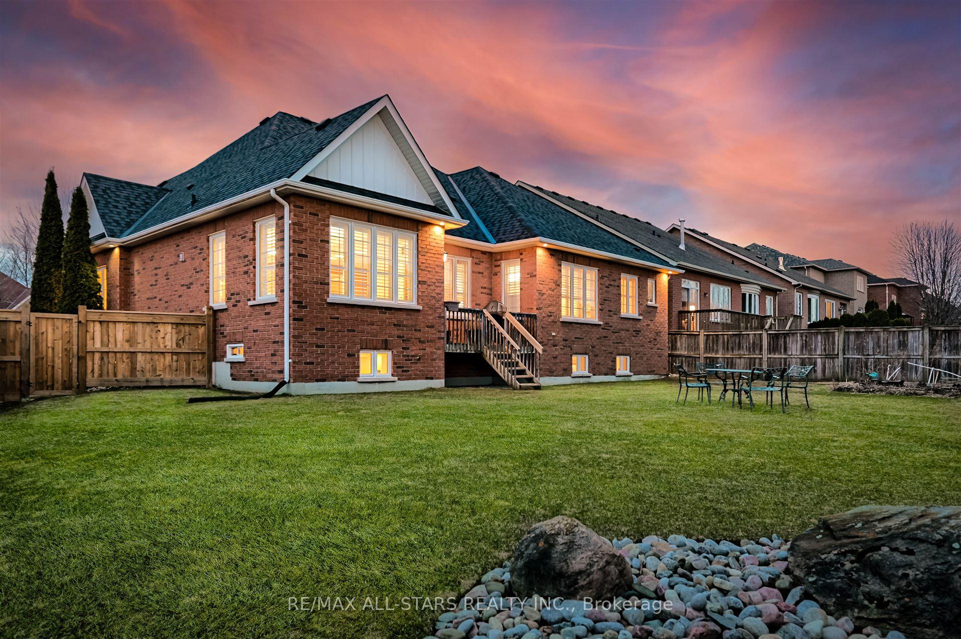 Photo 35 of 32 Joseph Street, Uxbridge — HOMEH