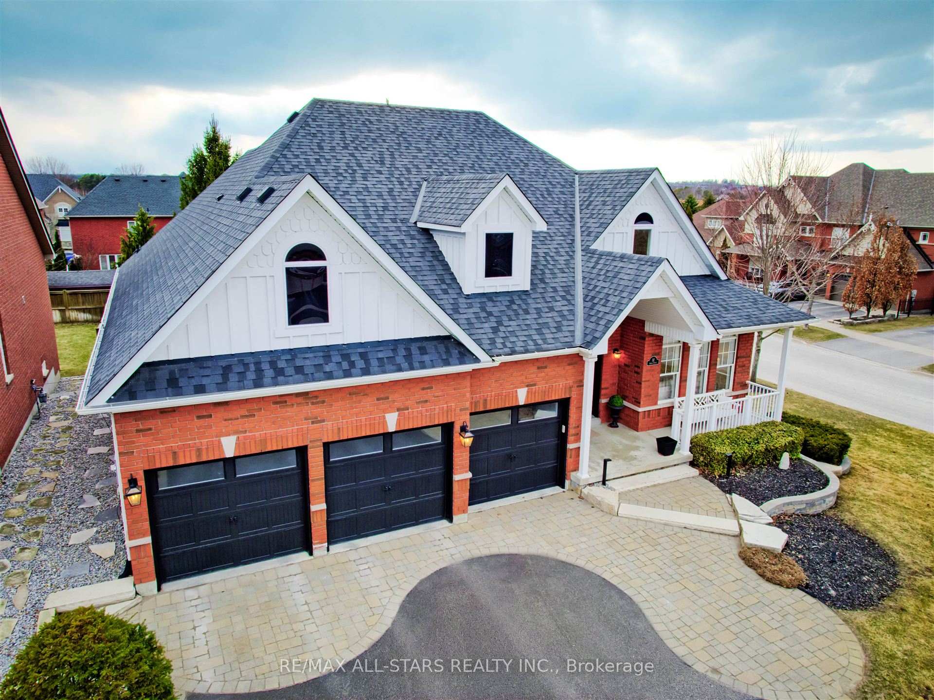 Photo 42 of 32 Joseph Street, Uxbridge — HOMEH
