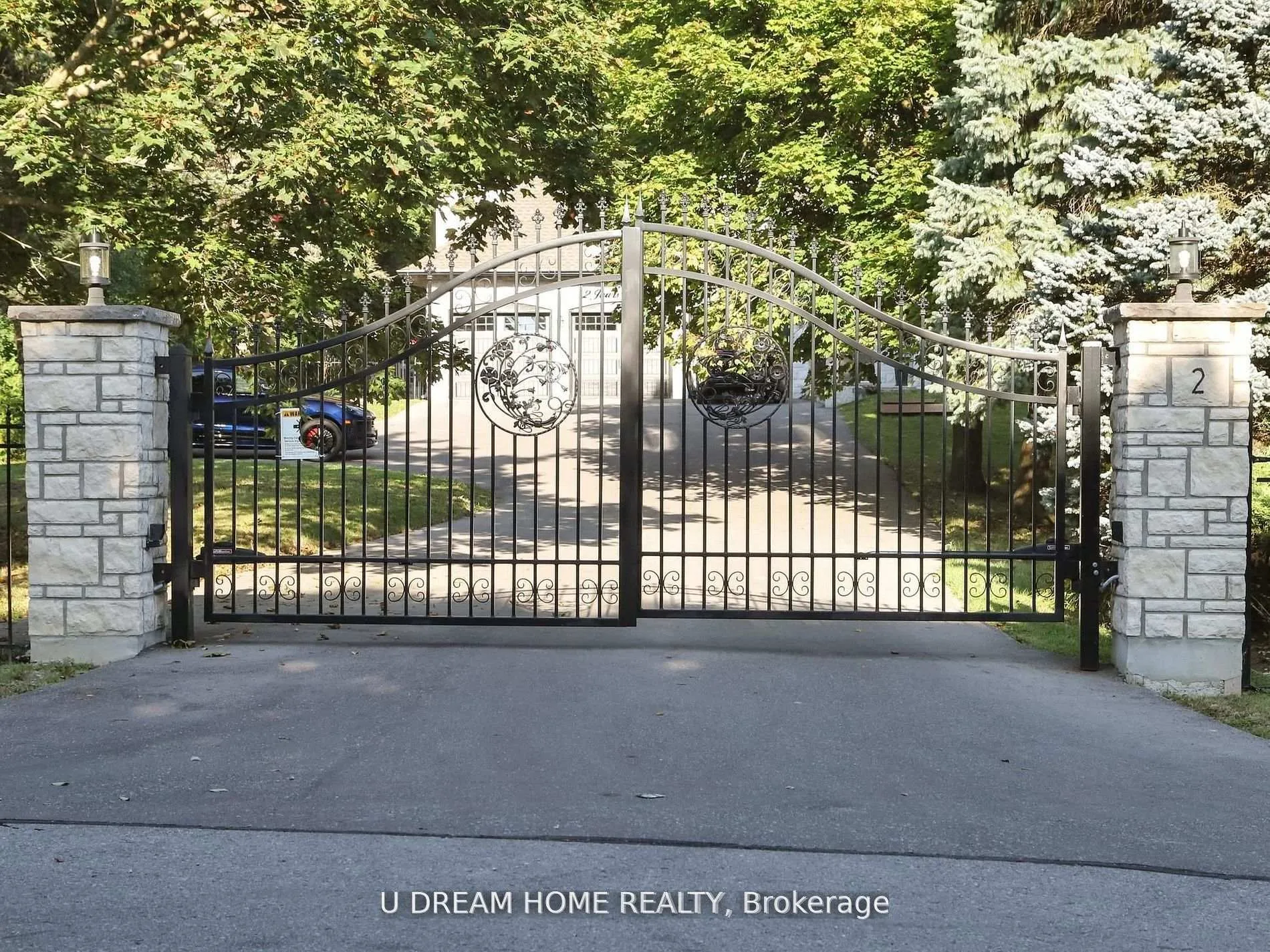 Photo 3 of 2 Jarvis Avenue, Aurora, Aurora Estates — HOMEH