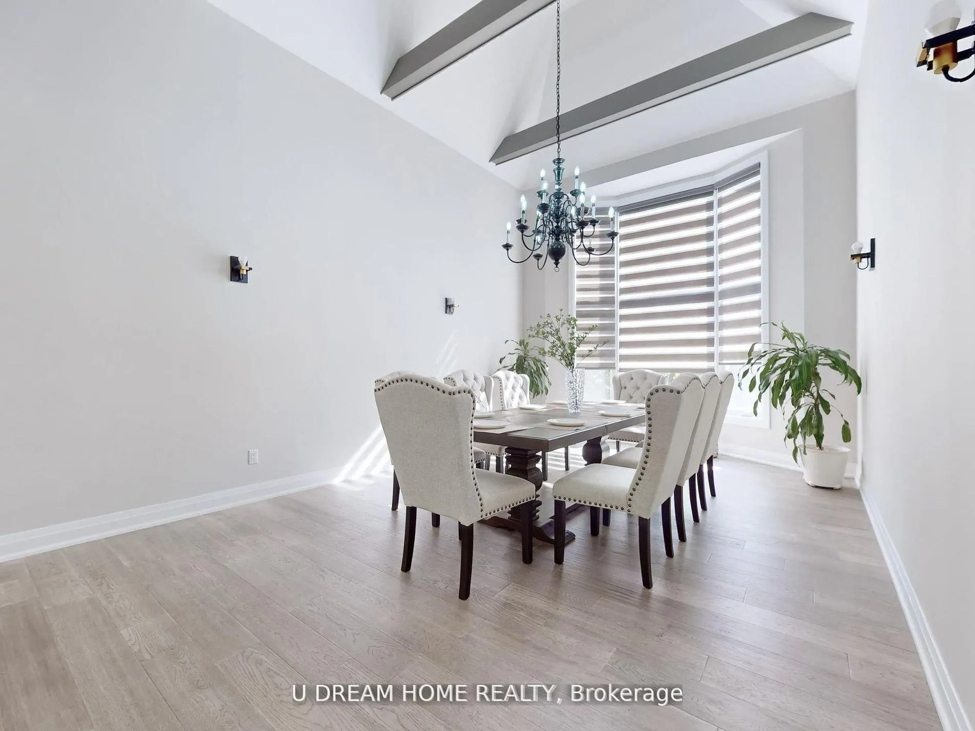 Photo 8 of 2 Jarvis Avenue, Aurora, Aurora Estates — HOMEH