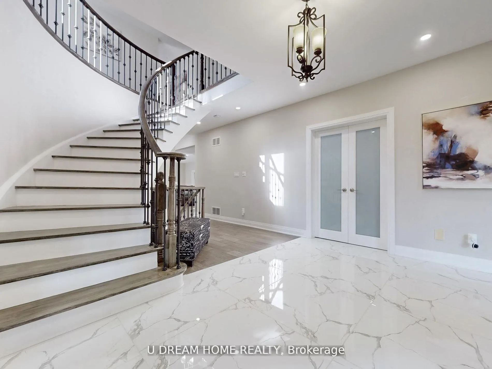 Photo 18 of 2 Jarvis Avenue, Aurora, Aurora Estates — HOMEH