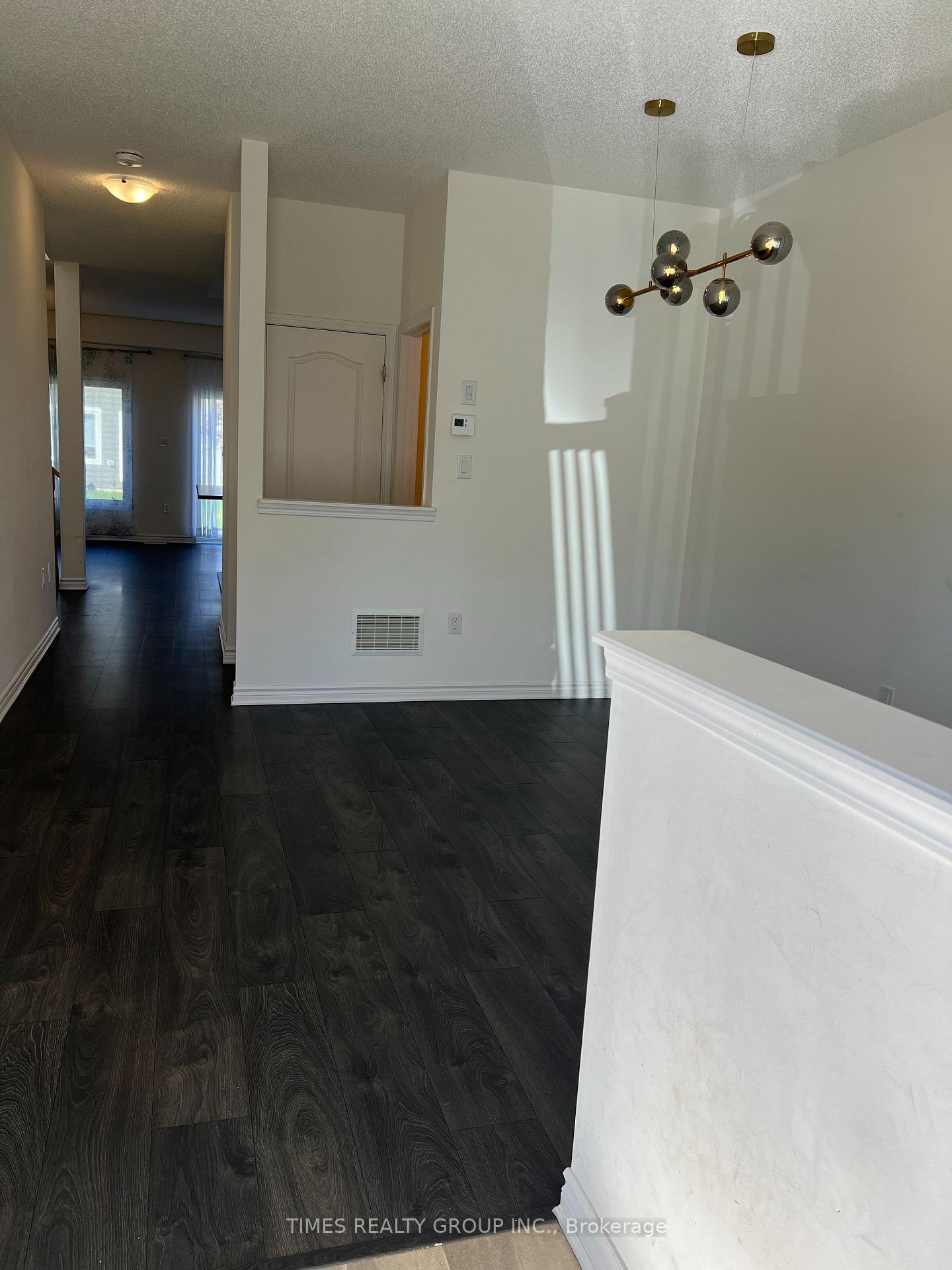 Photo 2 of 23 Catamaran Drive, Wasaga Beach — HOMEH
